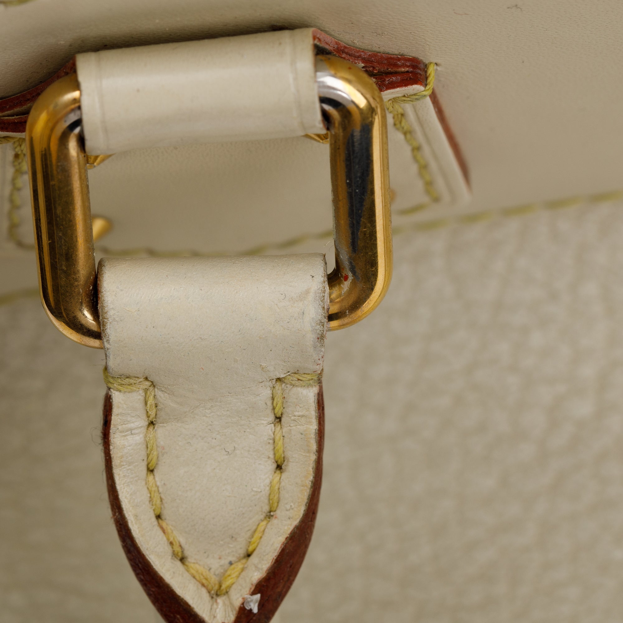 Louis Vuitton White Goatskin Leather Suhali Lockit Bag