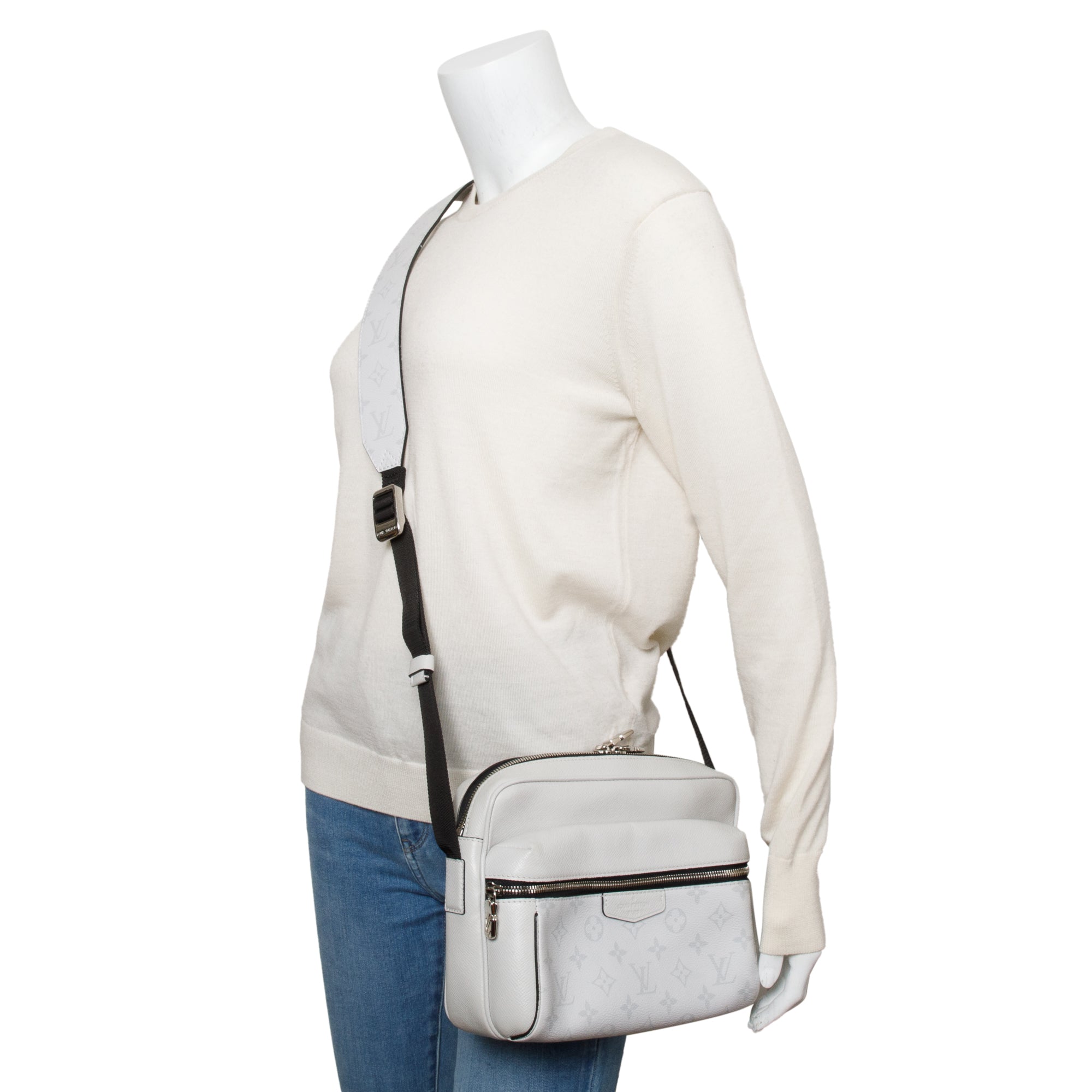Louis Vuitton White Taigarama Outdoor Messenger Bag