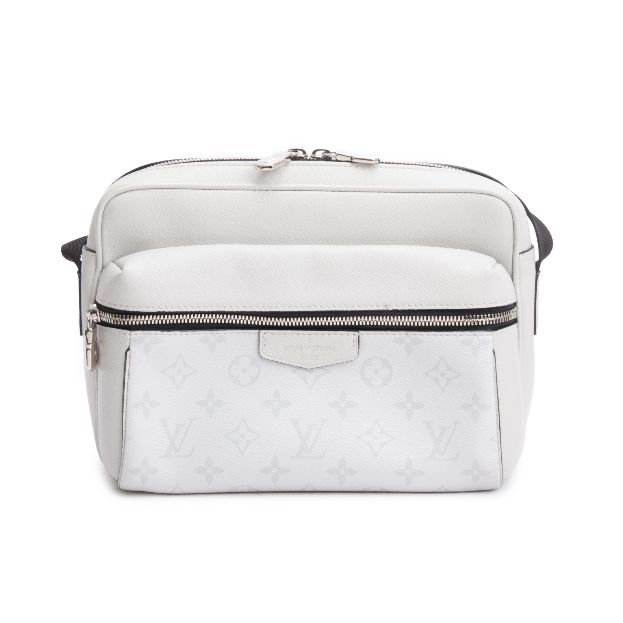 Louis Vuitton White Taigarama Outdoor Messenger Bag