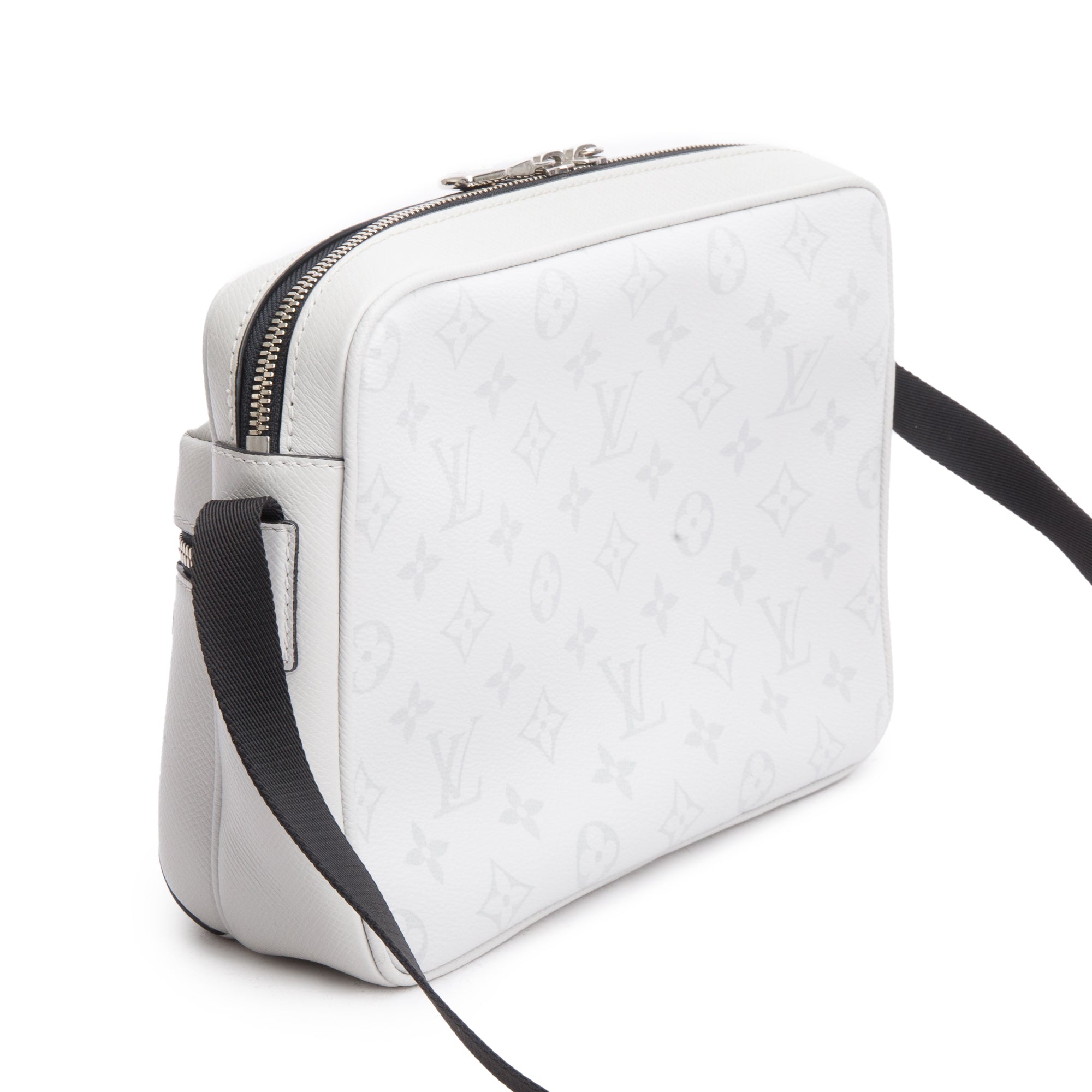 Louis Vuitton White Taigarama Outdoor Messenger Bag