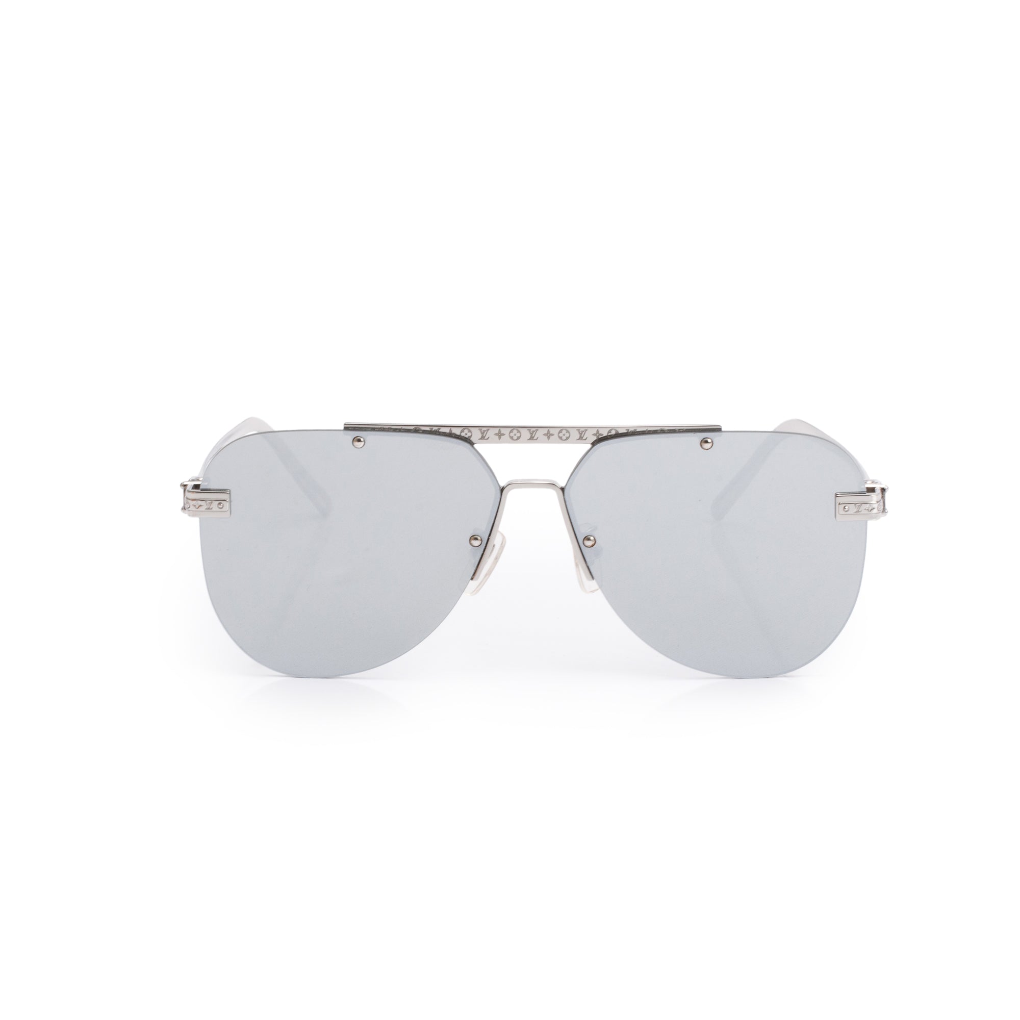 Louis Vuitton Z1262E Silver Tone Metal LV Ash Mirrored Pilot Sunglasses w/ Box & Case