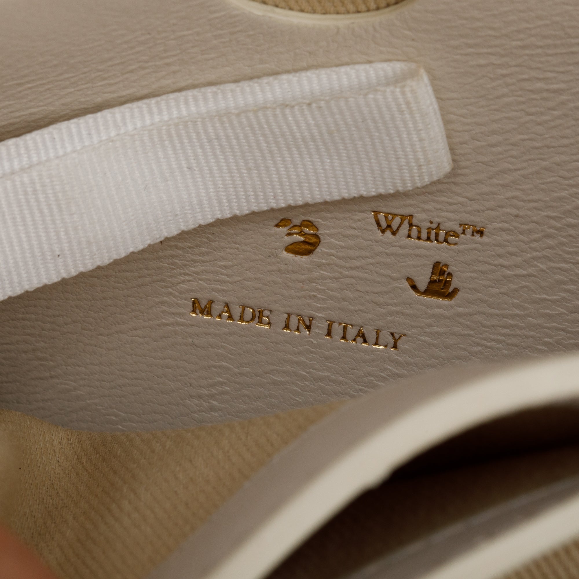 Off-White White Quilted Leather Small Jackhammer 19 Shoulder Bag w/ Box