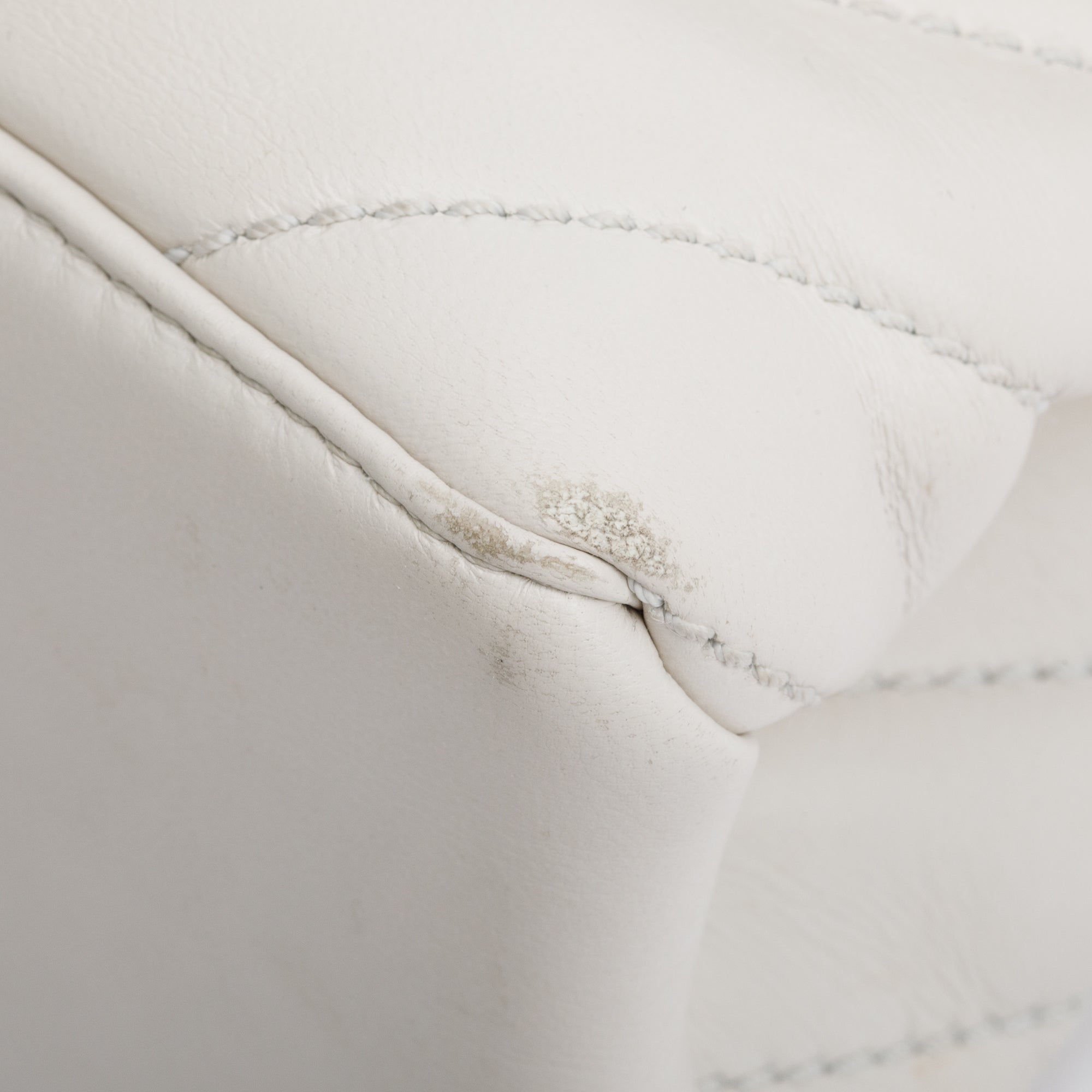 Off-White White Quilted Leather Small Jackhammer 19 Shoulder Bag w/ Box