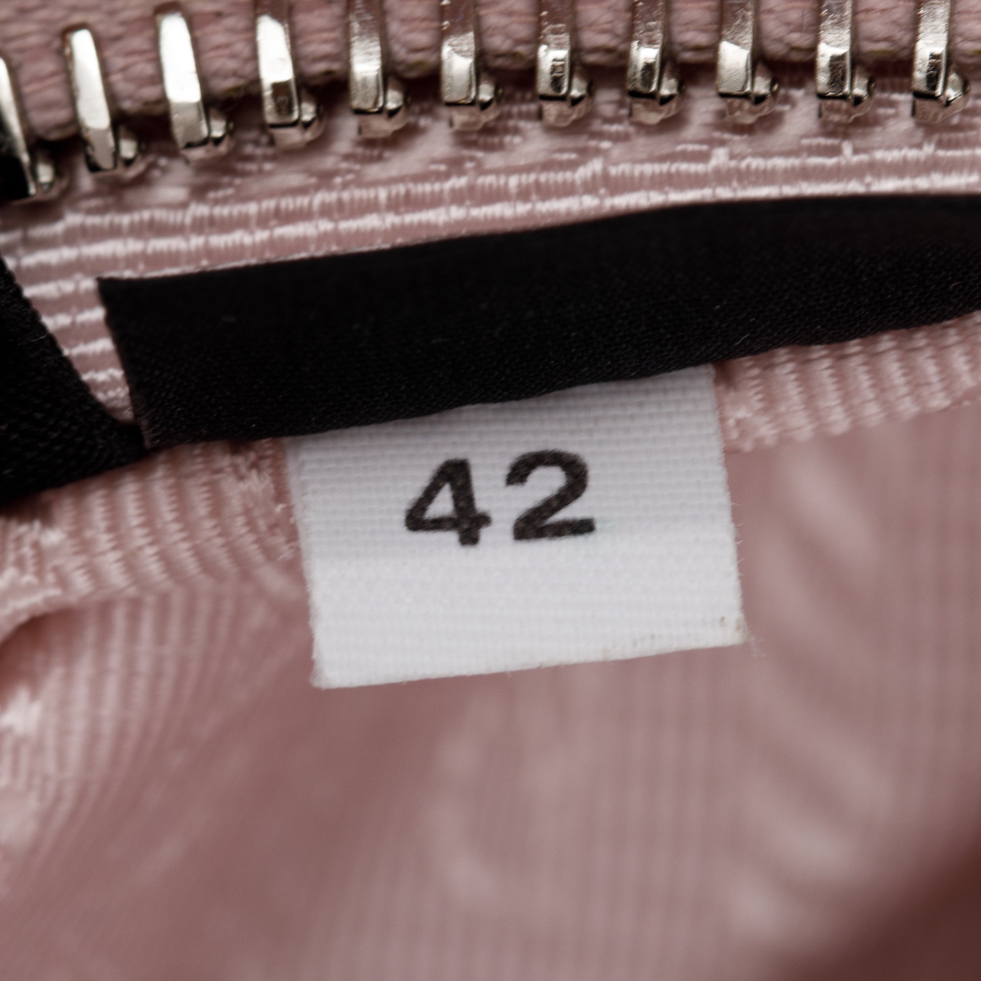 Prada 2022 Pink Re-Edition 2005 Re-Nylon Shoulder Bag w/ Box & Authenticity Card