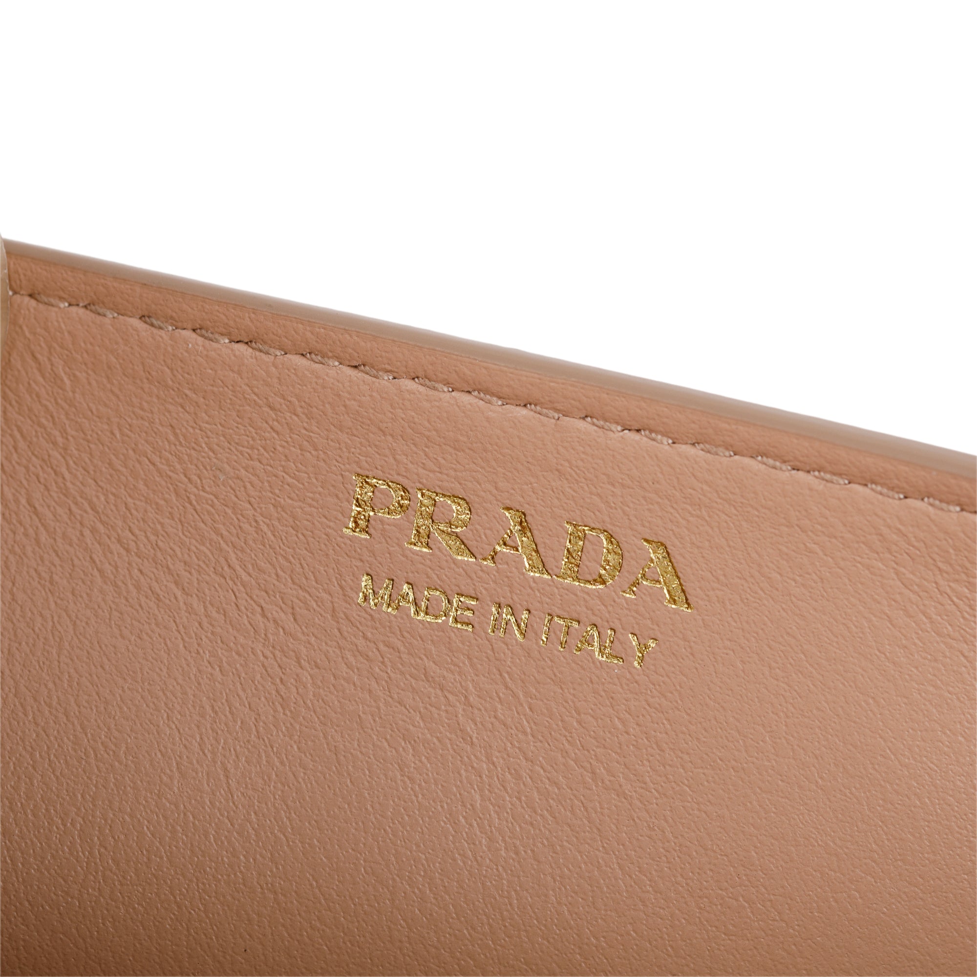Prada Beige Vitello Move Wallet on Chain w/ Box & Authenticity Card