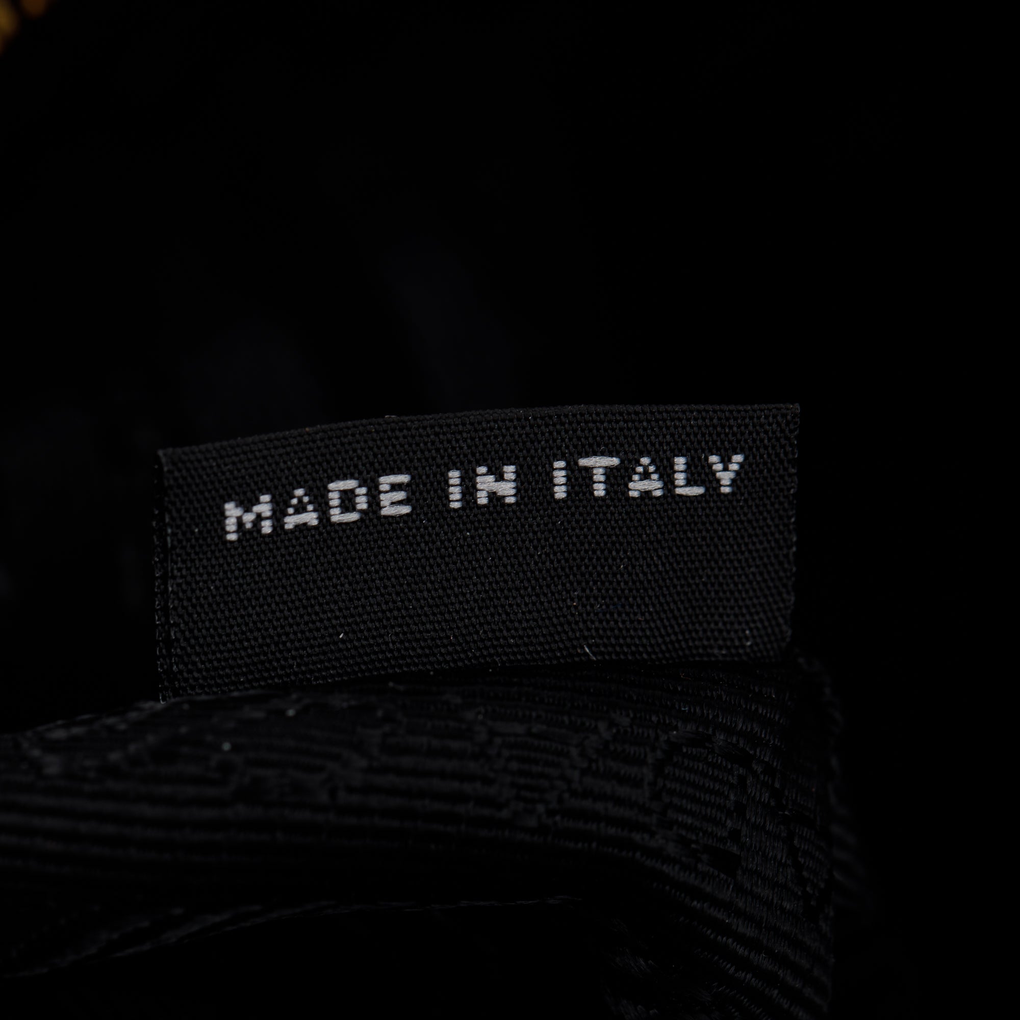 Prada Black Saffiano Leather Re-Edition 2005 Shoulder Bag