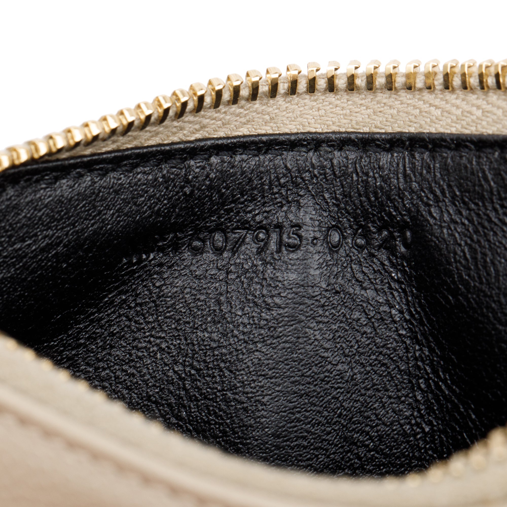 Saint Laurent 2020 Beige Grain De Poudre Embossed Leather Cassandre Matelasse Fragments Zipped Card Case