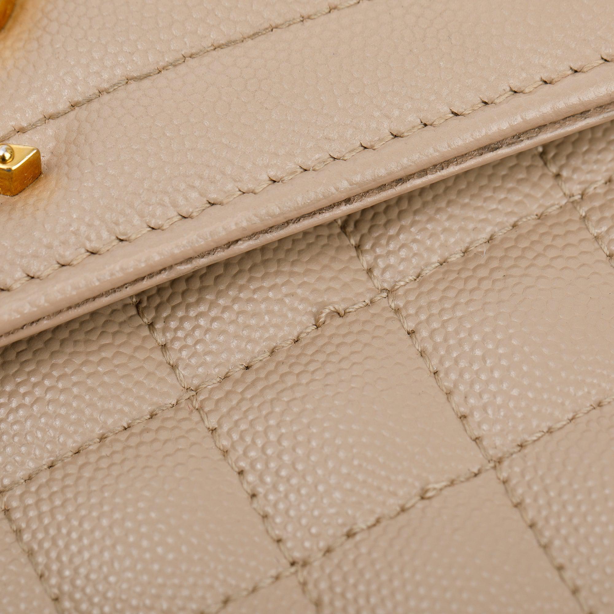 Saint Laurent 2022 Beige Grained De Poudre Medium Envelope Shoulder Bag