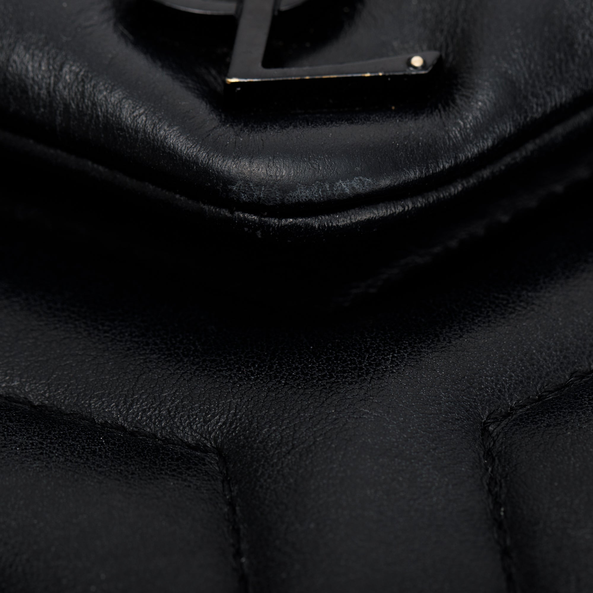 Saint Laurent Black Leather Small Loulou Chain Shoulder Bag