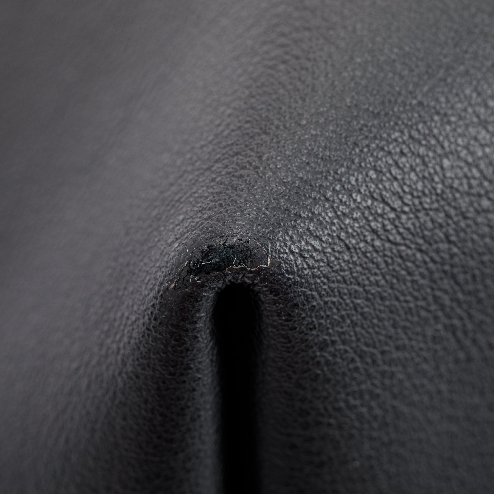 Saint Laurent E/W Shopping Tote w/ Pouch