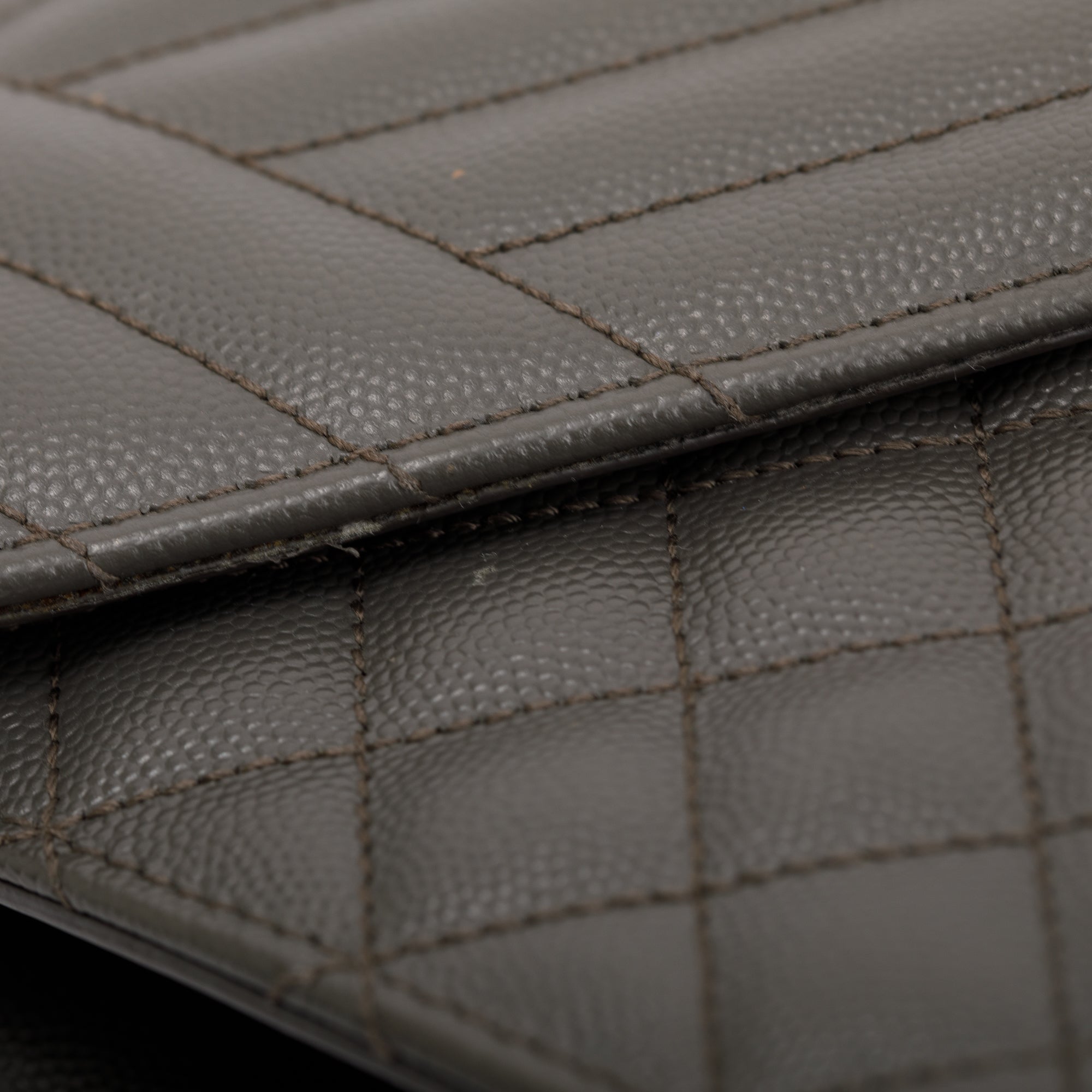 Saint Laurent Grey Grained De Poudre Medium Envelope Shoulder Bag