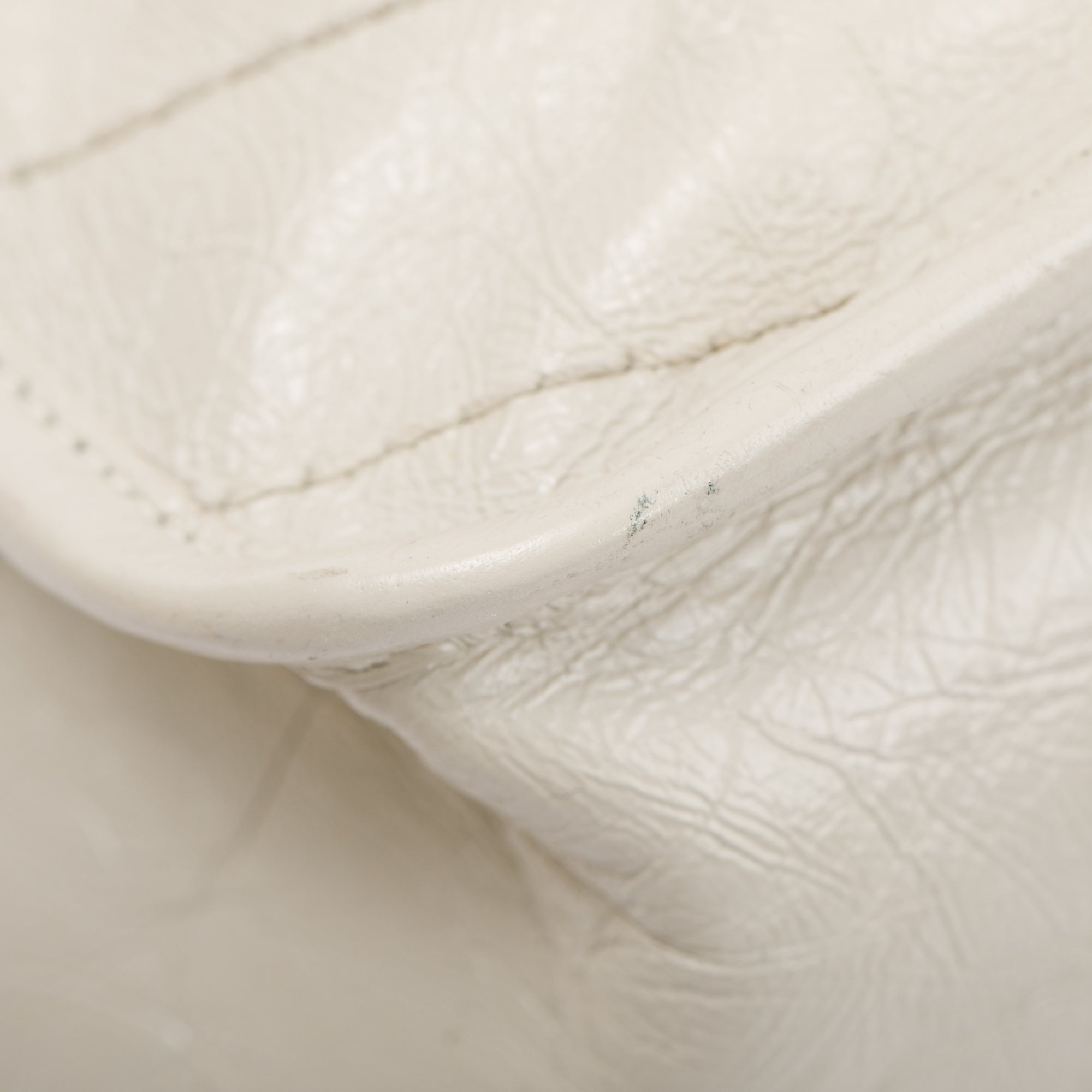 Saint Laurent White Crinkled Calfskin Leather Medium Niki Shoulder Bag