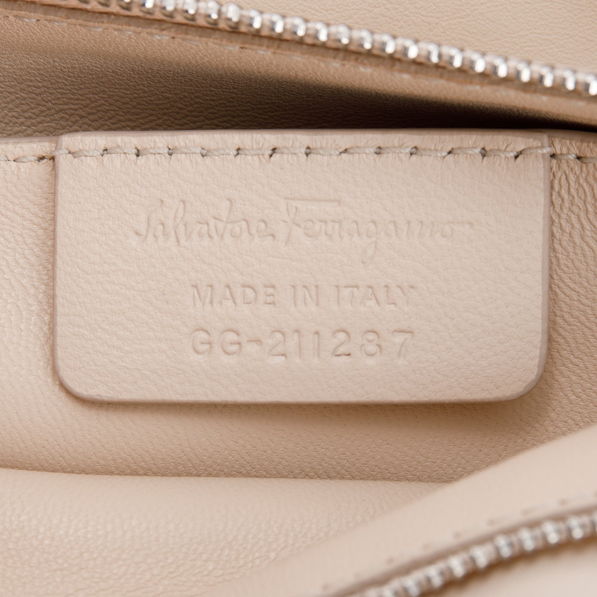 Salvatore Ferragamo Viva Bow Shoulder Bag w/ Box