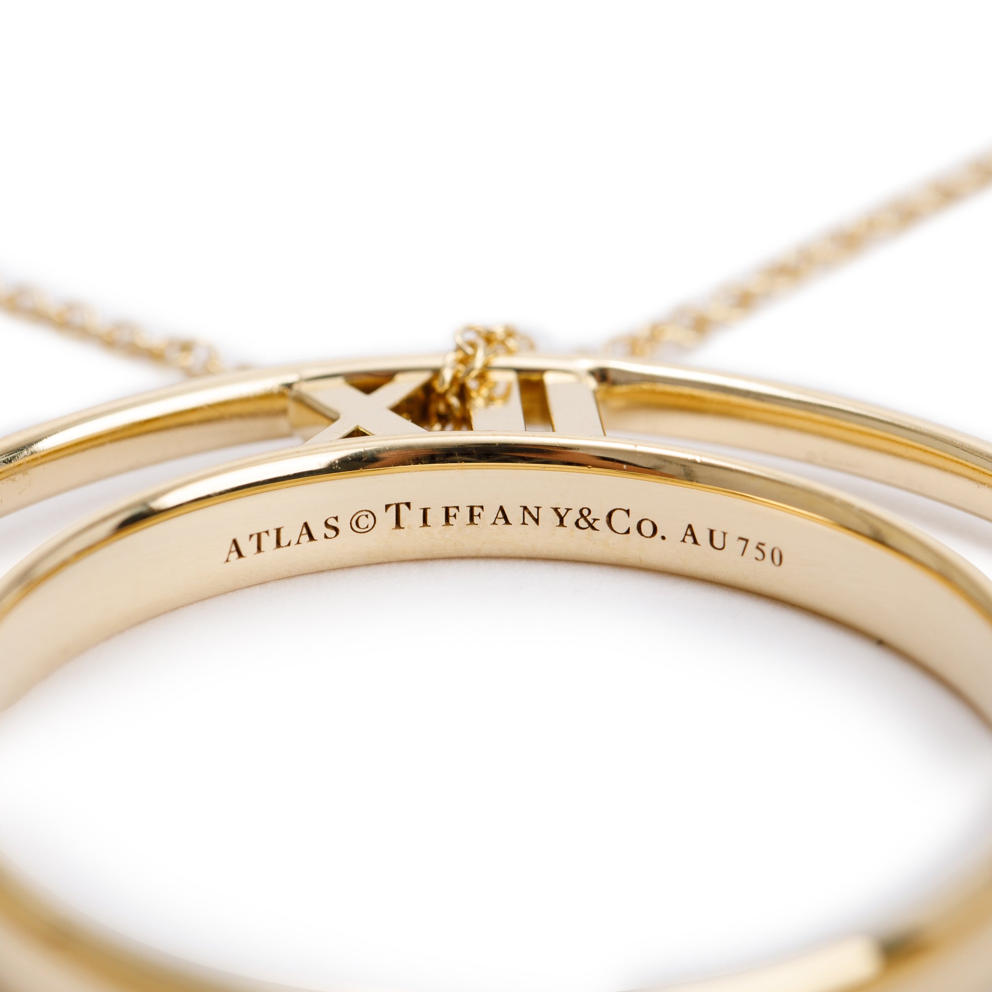 Tiffany & Co. 18k Yellow Gold Large Atlas Round Pendant Necklace