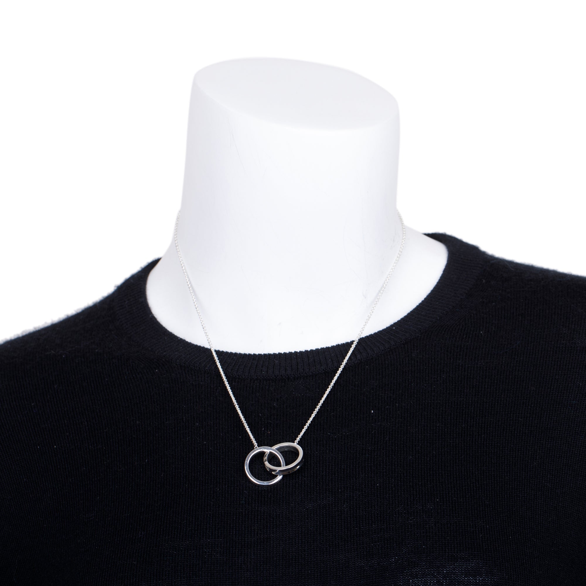Tiffany & Co. Sterling Silver Medium 1837 Interlocking Circles Pendant Necklace