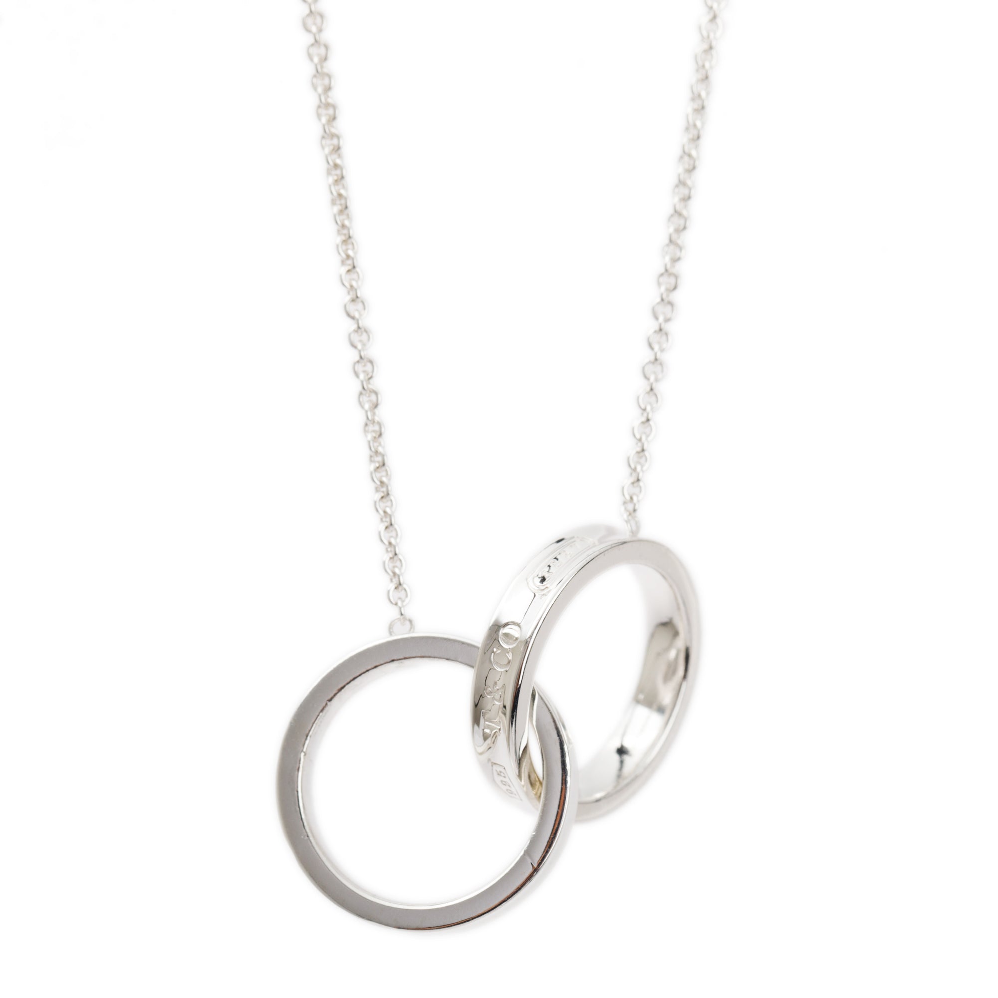 Tiffany & Co. Sterling Silver Medium 1837 Interlocking Circles Pendant Necklace