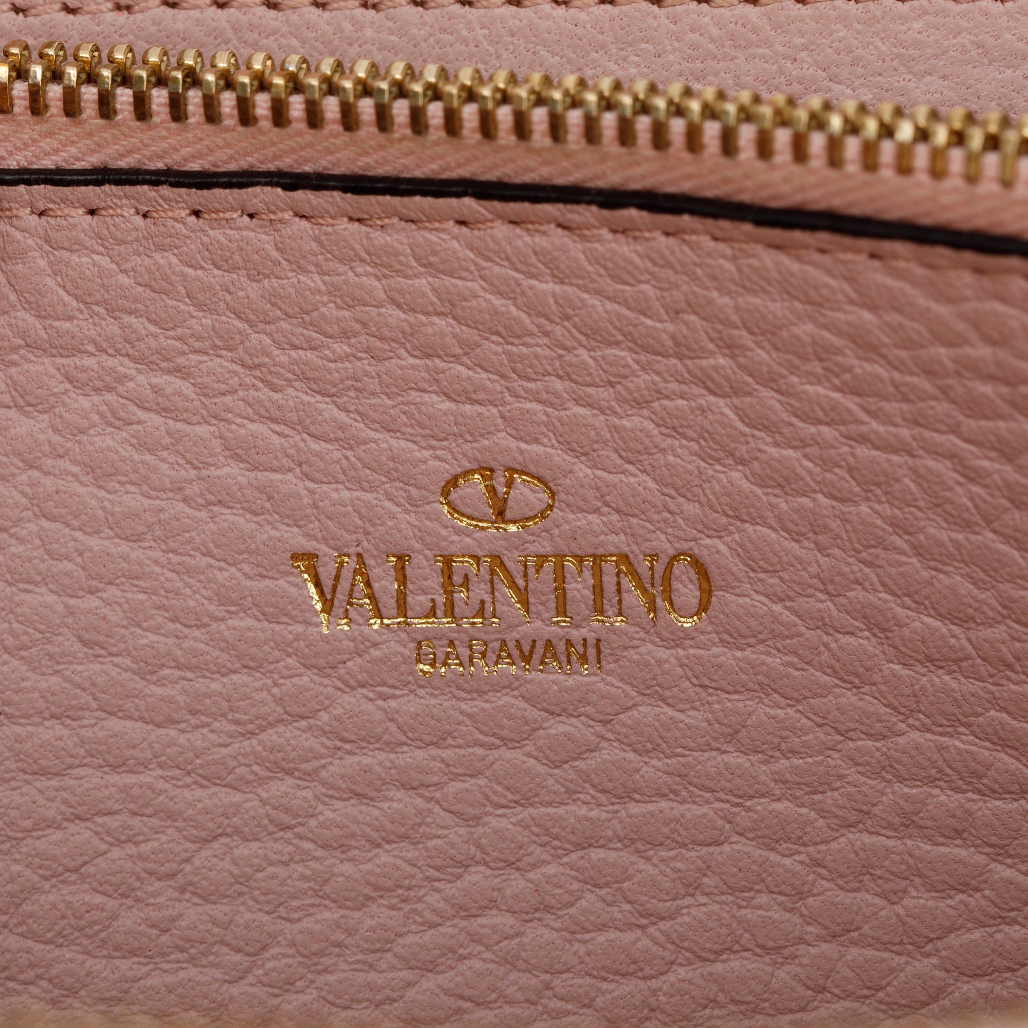 Valentino Pink Pebbled Calfskin Rockstud Zip Around Wallet w/ Box