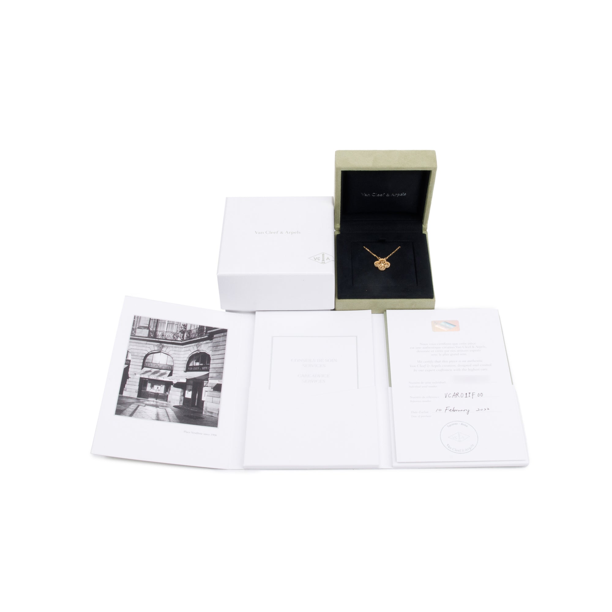 Van Cleef & Arpels 2022 18k Yellow Gold Vintage Alhambra Pendant Necklace w/ Box & Certificate