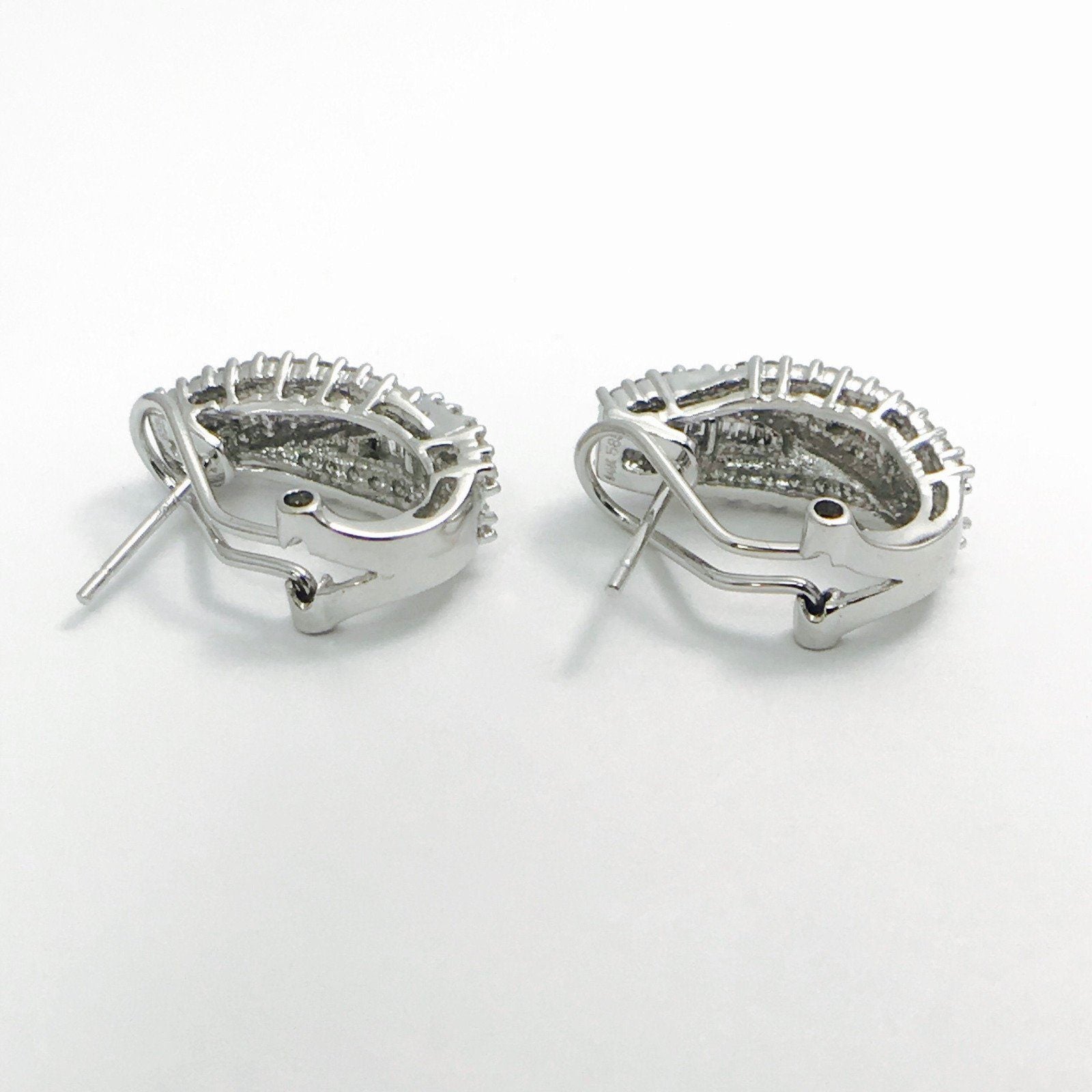 14 Karat White Gold Diamond Earrings
