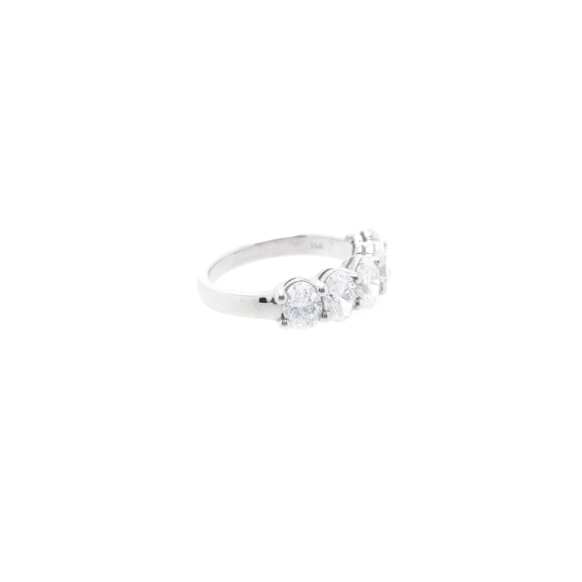 14k White Gold Oval Shaped Diamond Band Ring