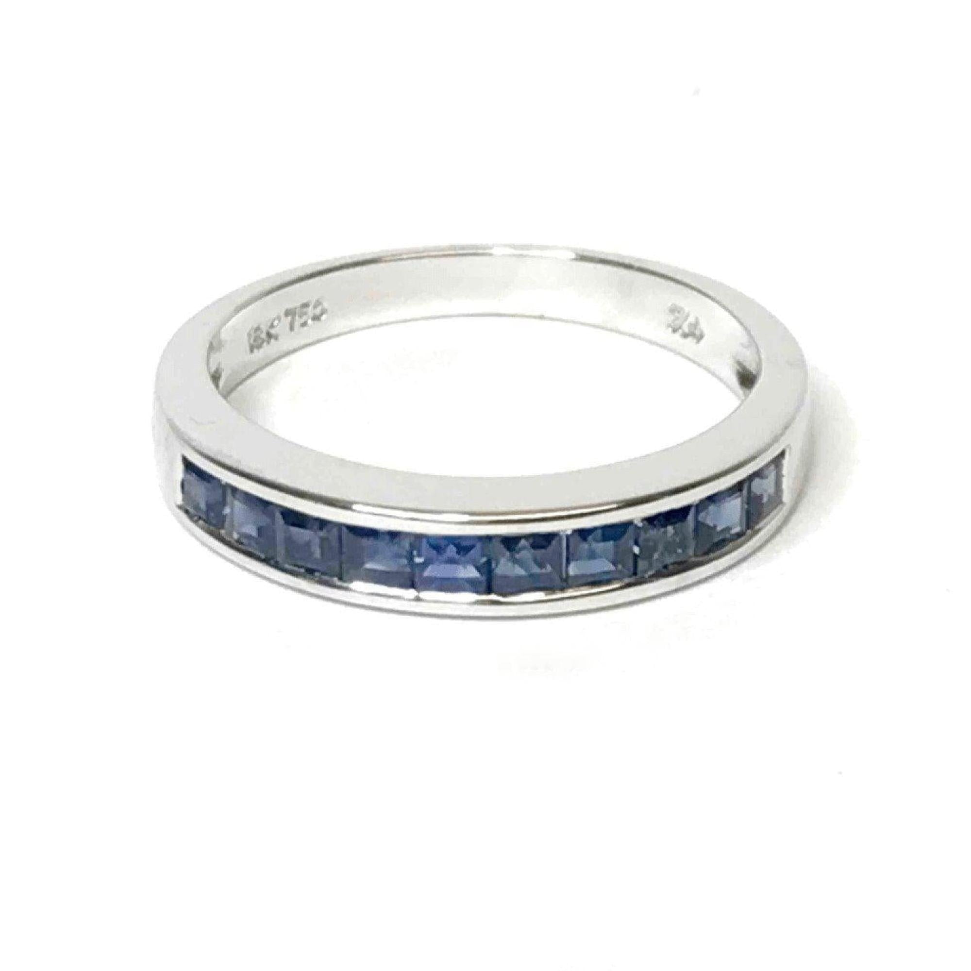 18K White Gold Single Row Sapphire Band