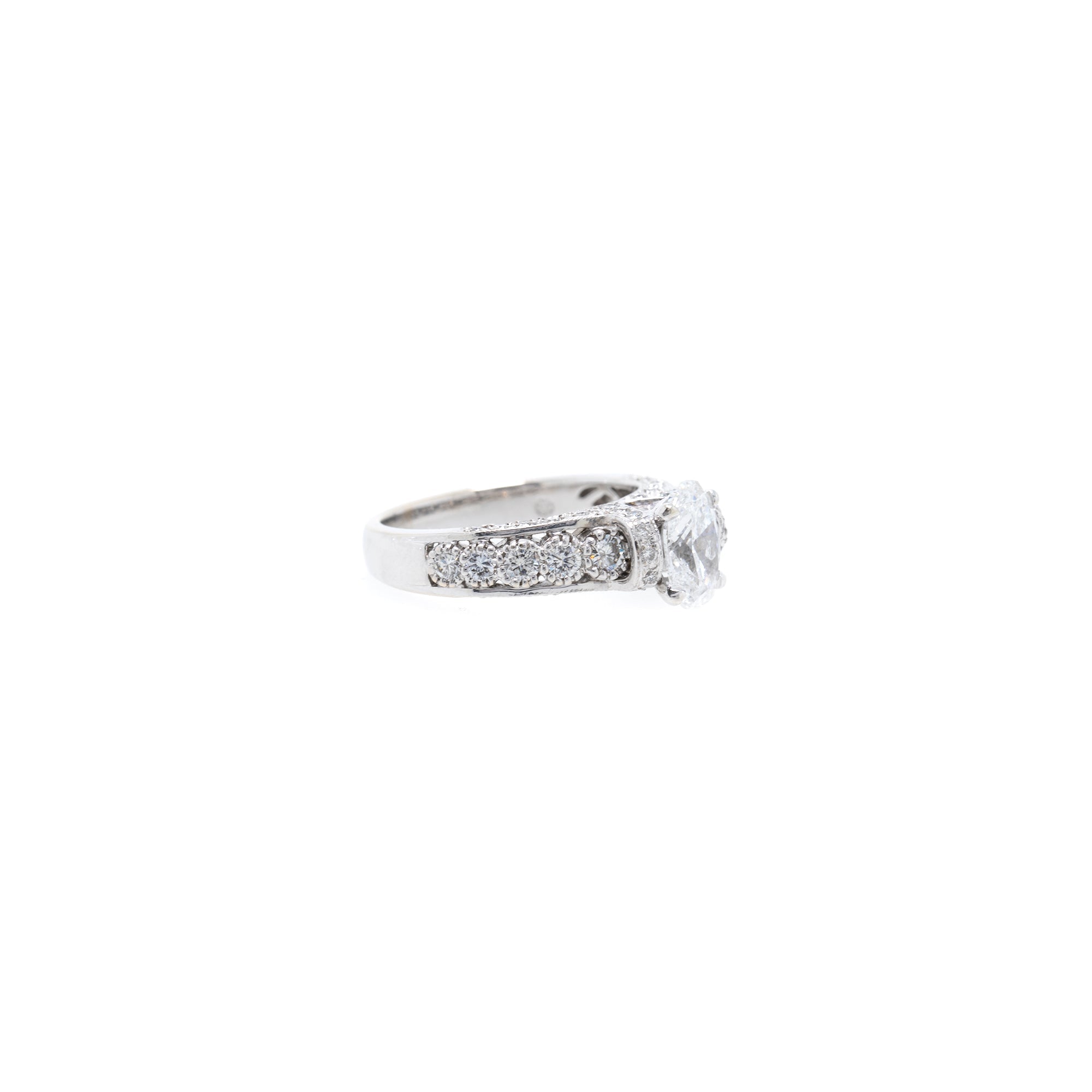 18k White Gold 1.13 ct. Oval Diamond Engagement Ring