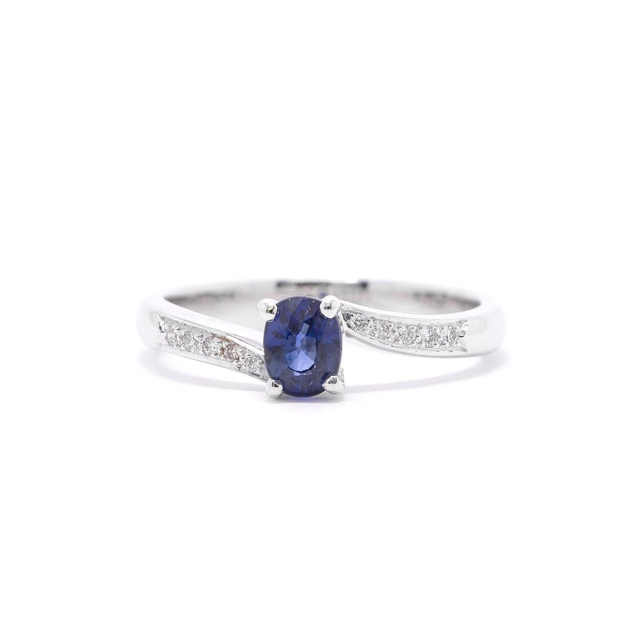18k White Gold Blue Sapphire & Diamond Cocktail Ring