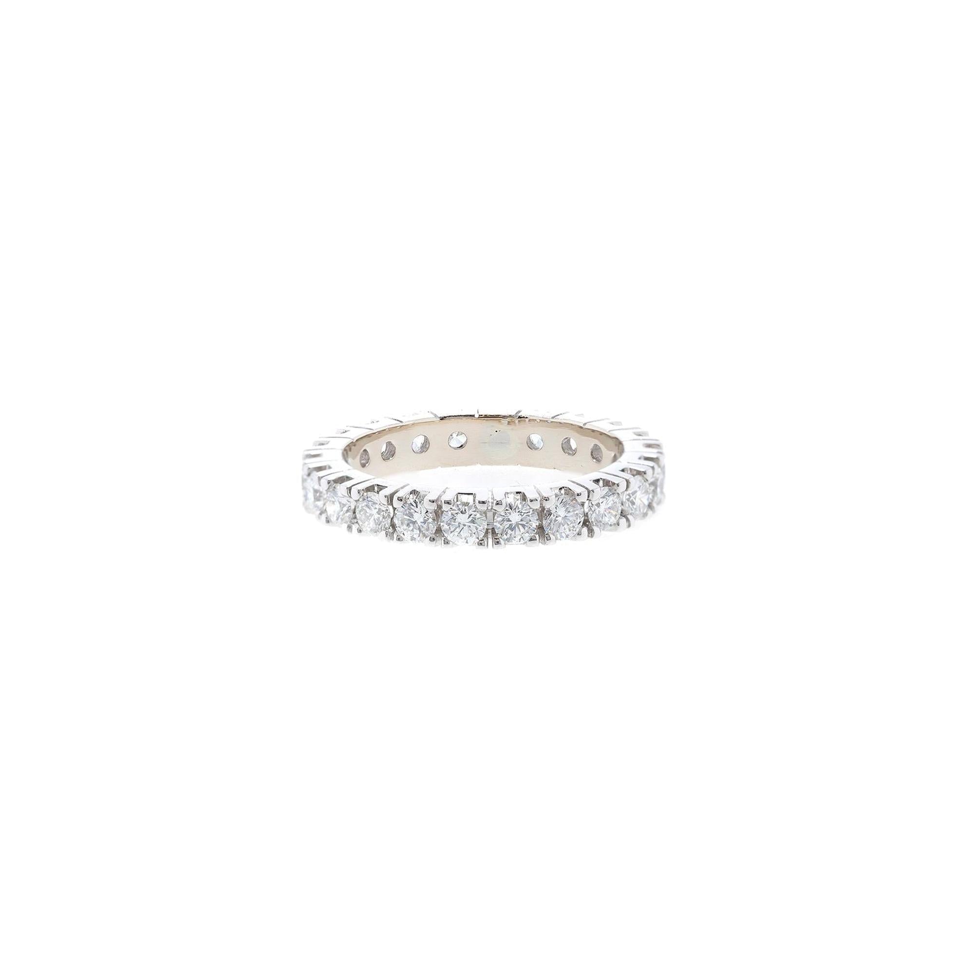 18k White Gold Diamond Eternity Band Ring