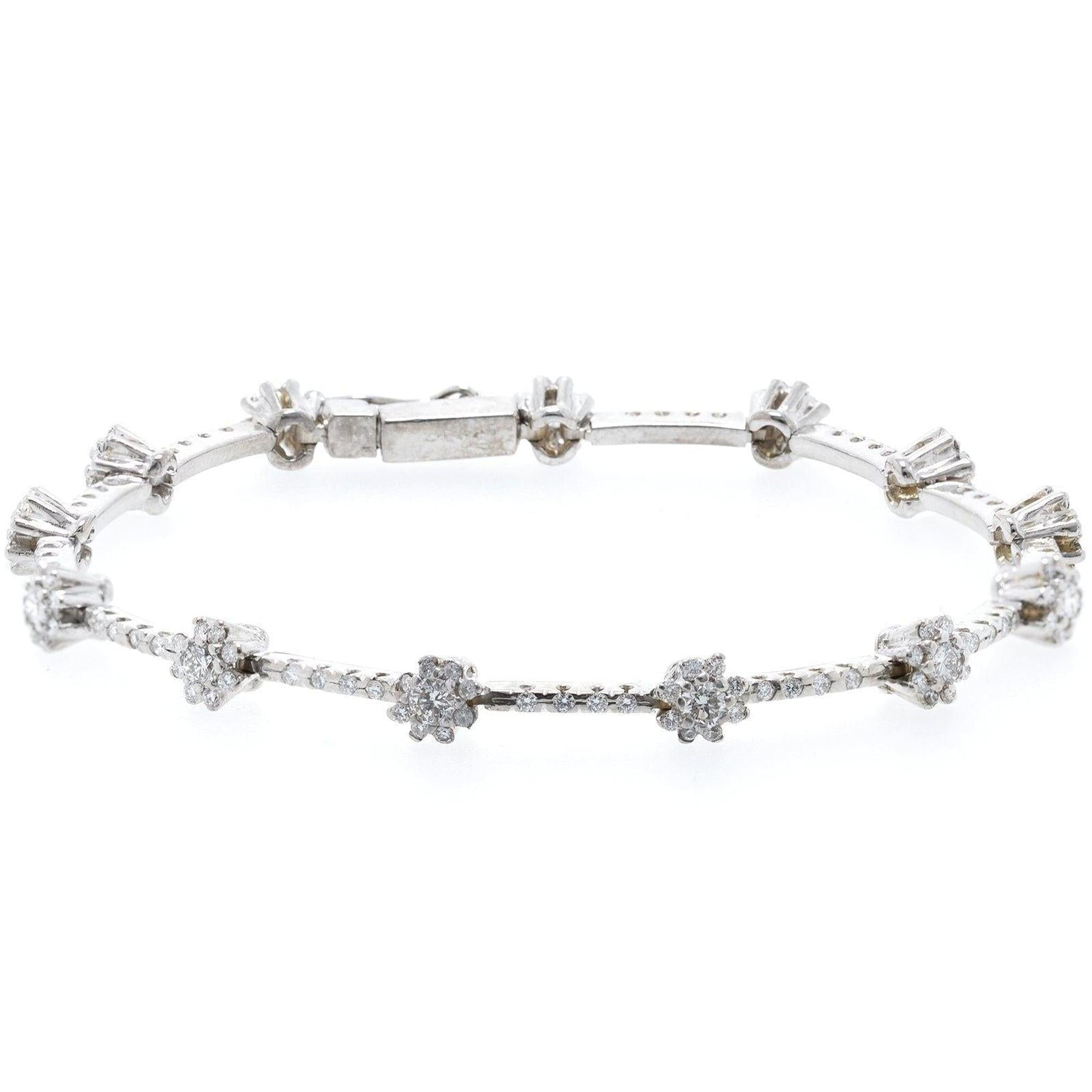 18k White Gold Diamond Flower Bracelet