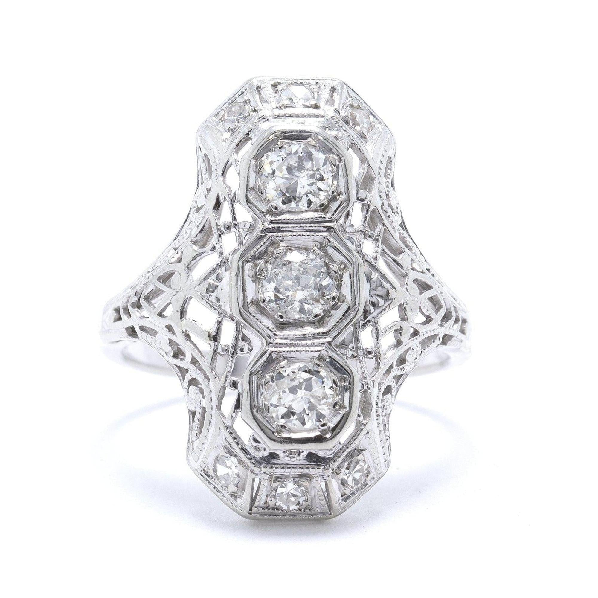 Antique 18k White Gold Filigree Diamond Ring