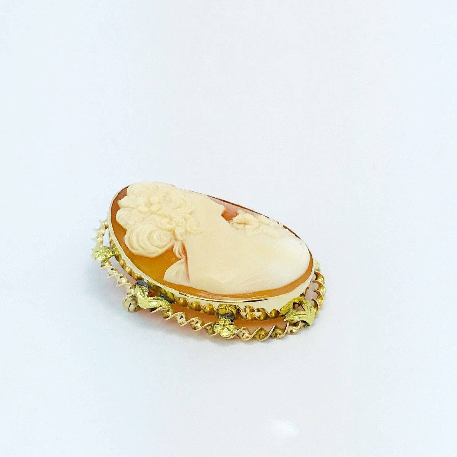 Antique Cameo Brooch Pendant