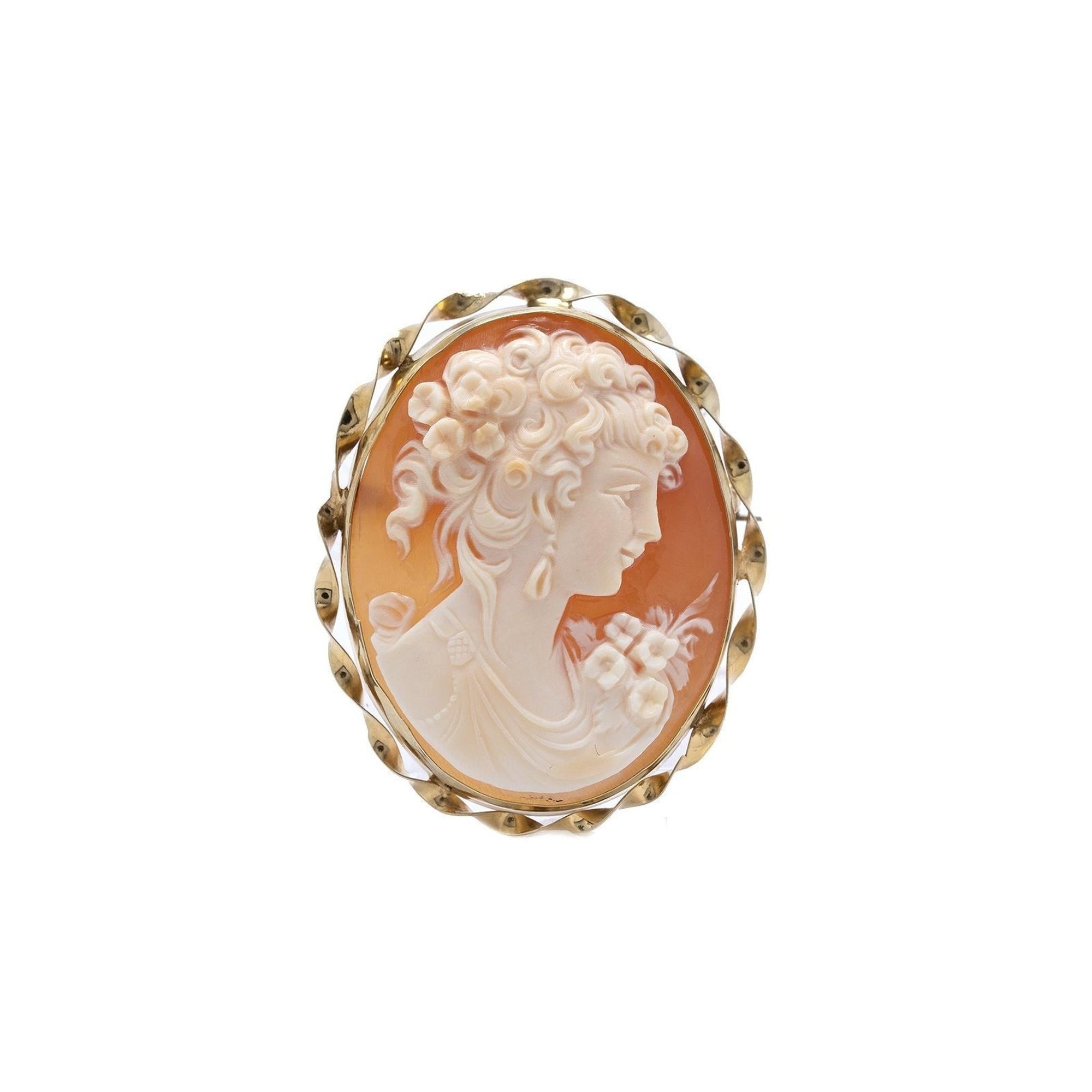 Antique Cameo Brooch/Pendant
