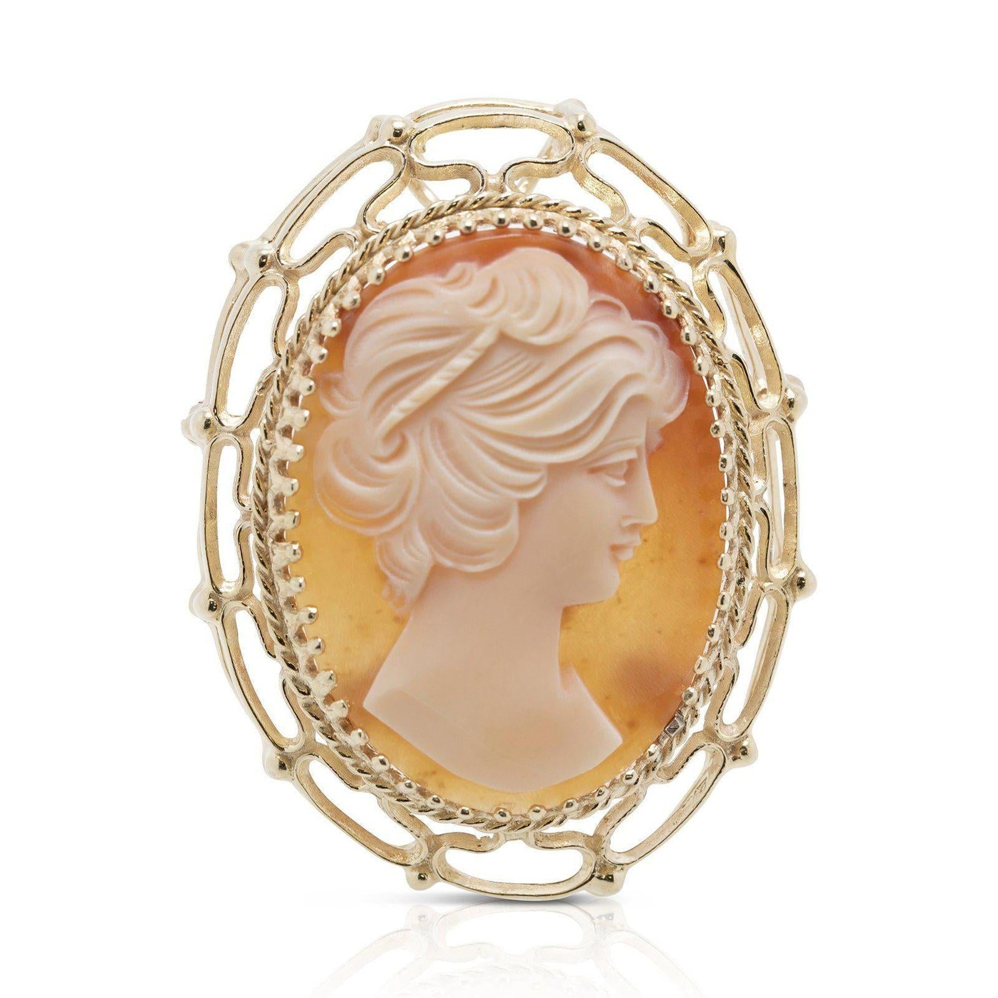 Antique Cameo Brooch/Pendant
