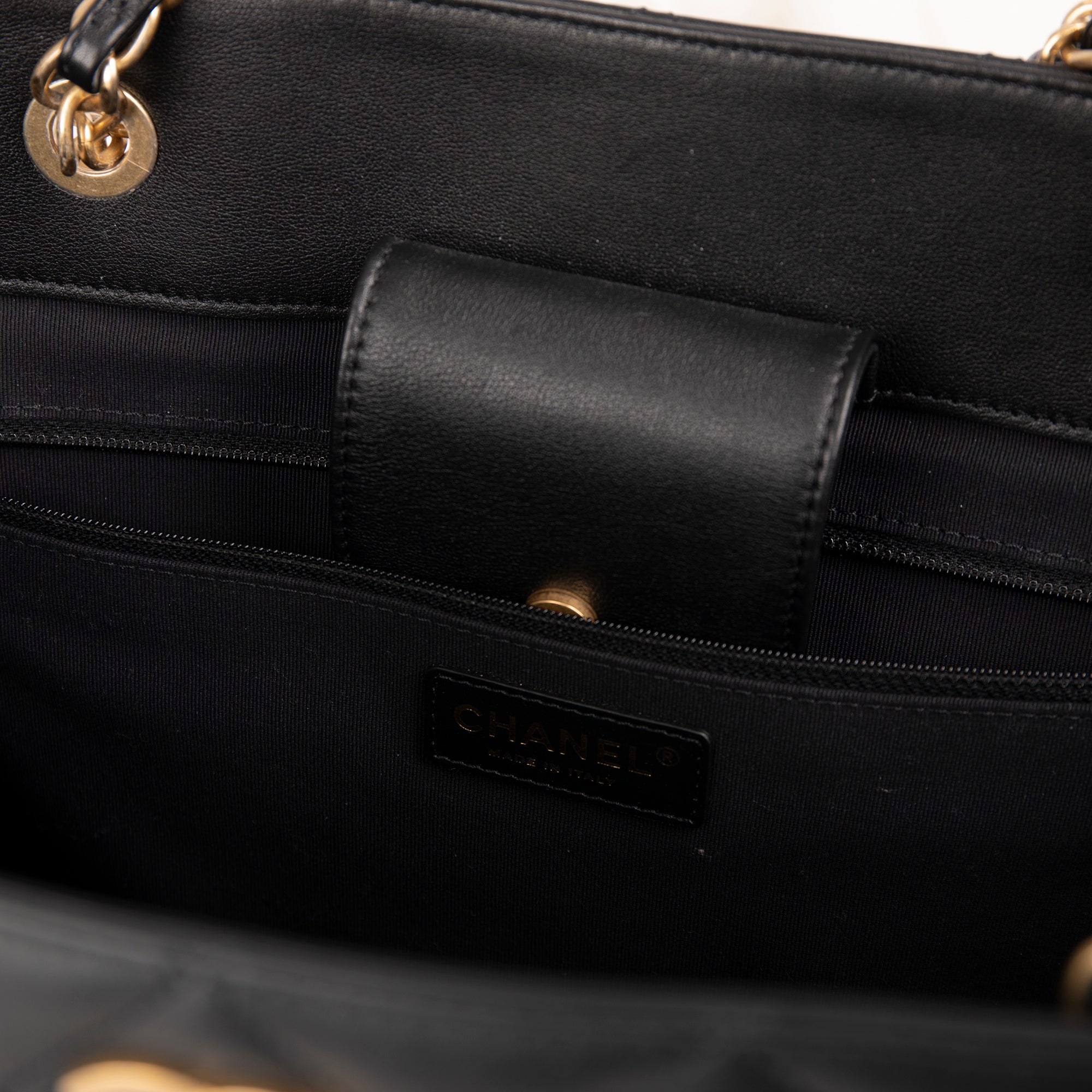 Chanel 2021 Grand Shopping Tote w/ Box & Receipt