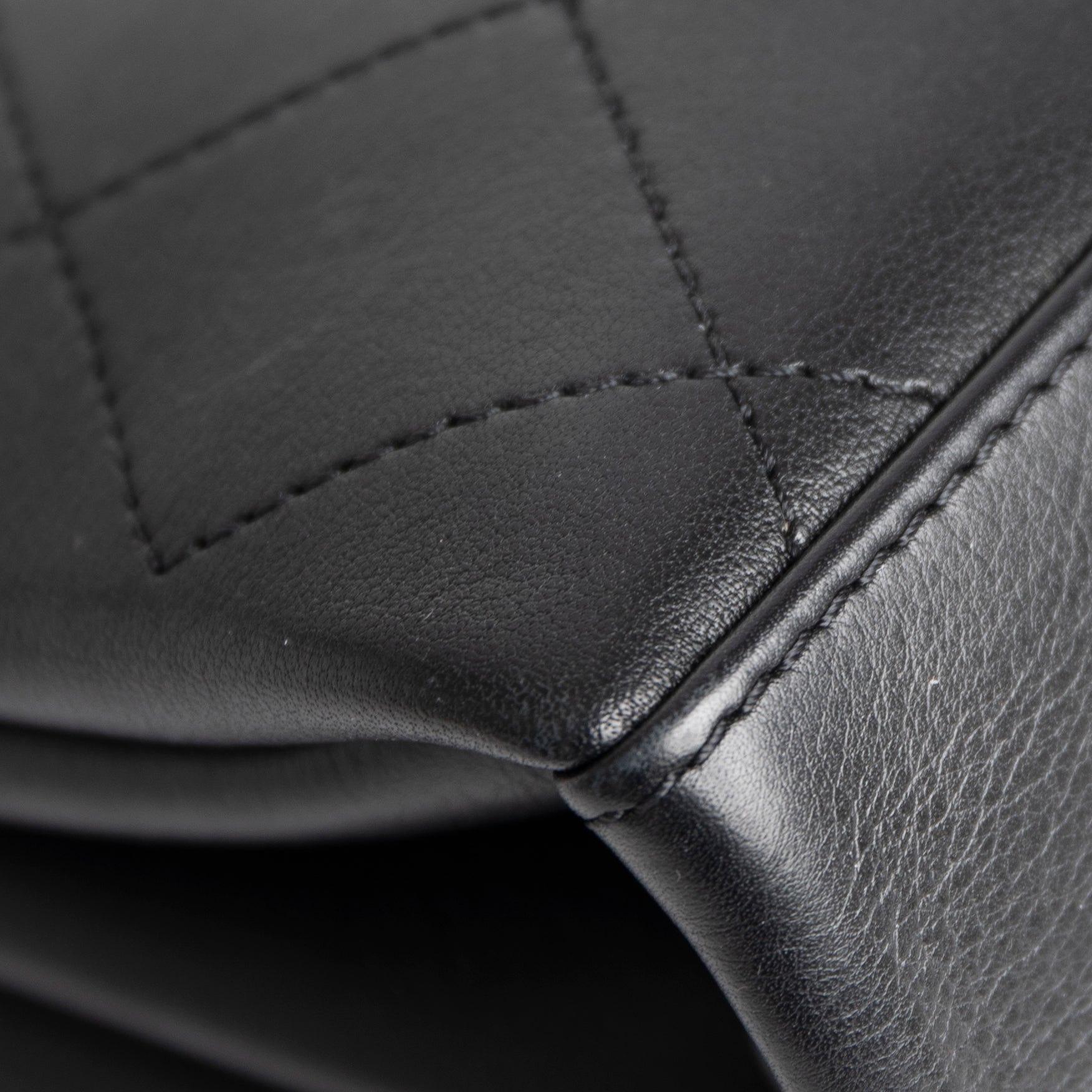 SMOOTH CALFSKIN 20 OVAL CINNAMON BROWN BAG