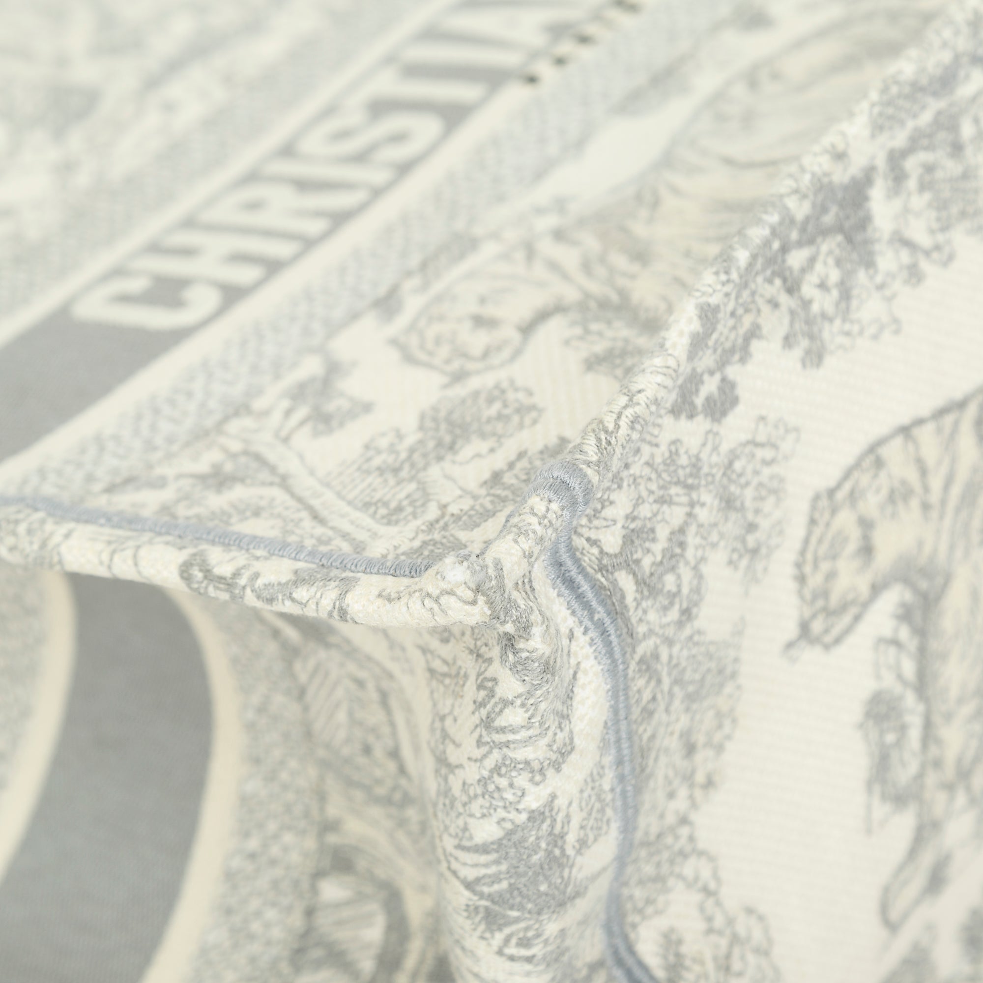 Christian Dior 2020 Medium Toile de Jouy Reverse Book Tote