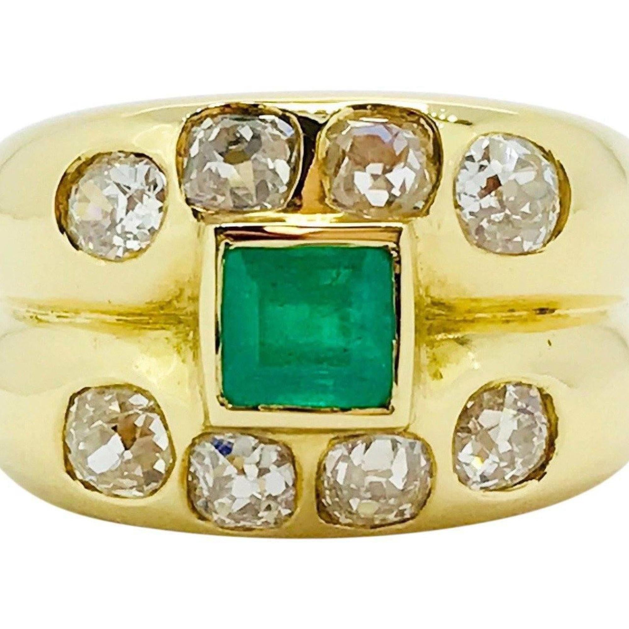 Emerald and Diamond Ring in 18kt Yellow Gold