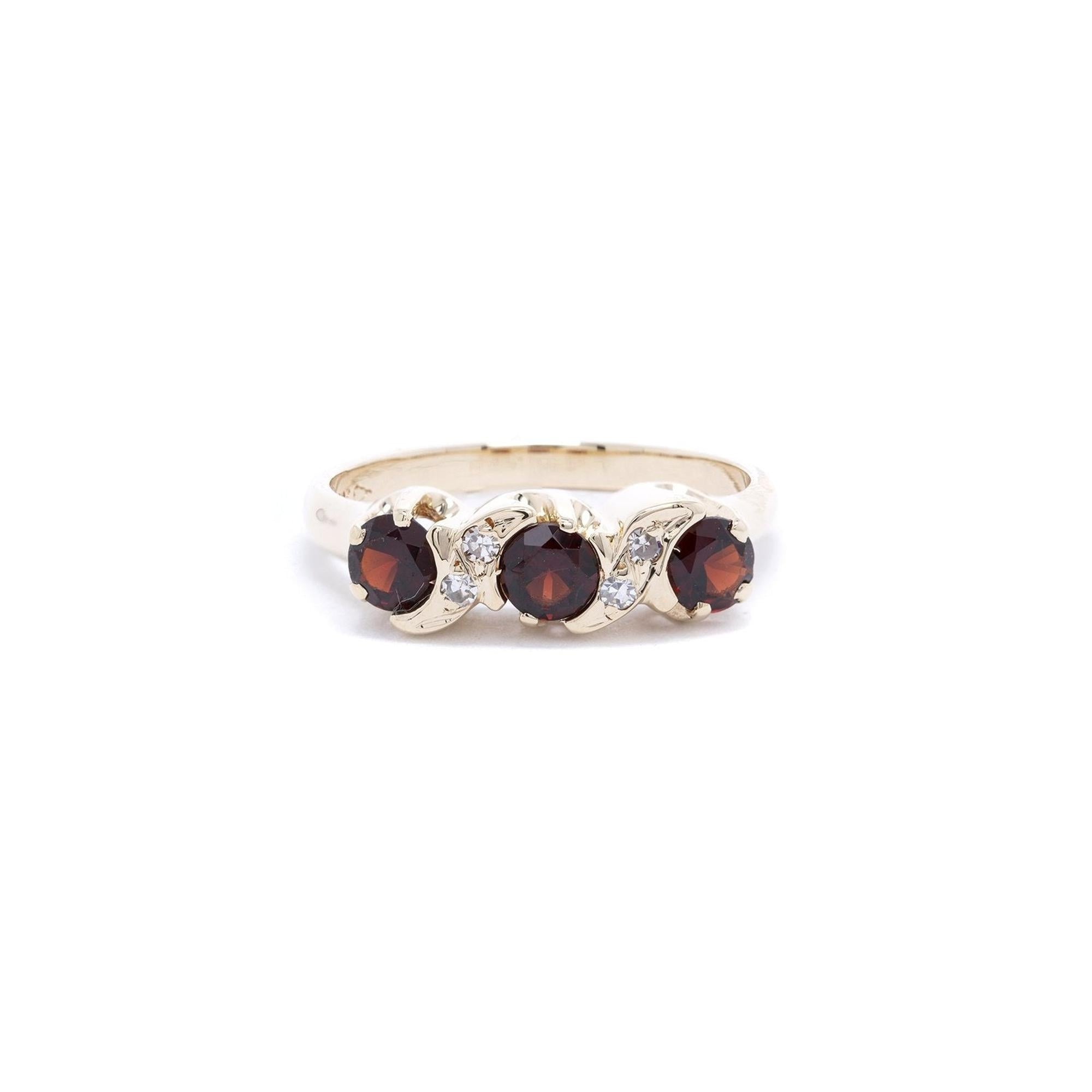 Garnet & Diamond Ring