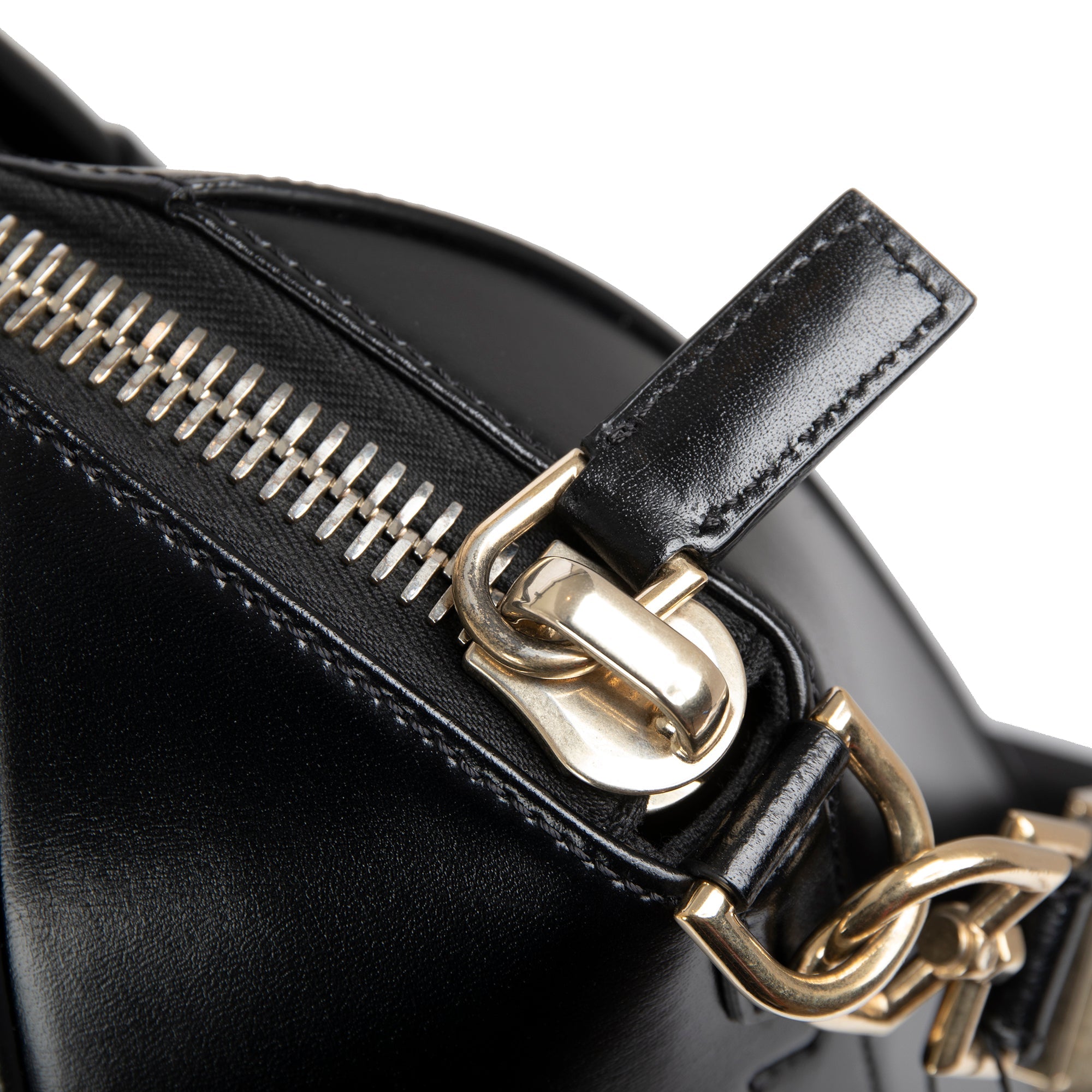 Givenchy Medium Antigona Satchel