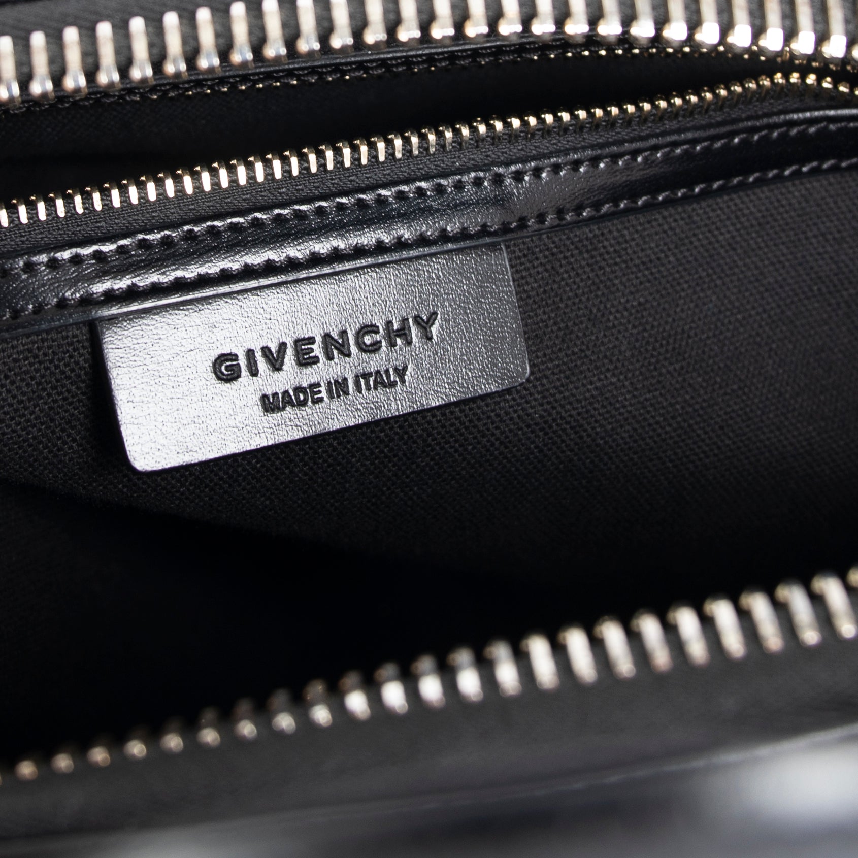 Givenchy Medium Antigona Satchel