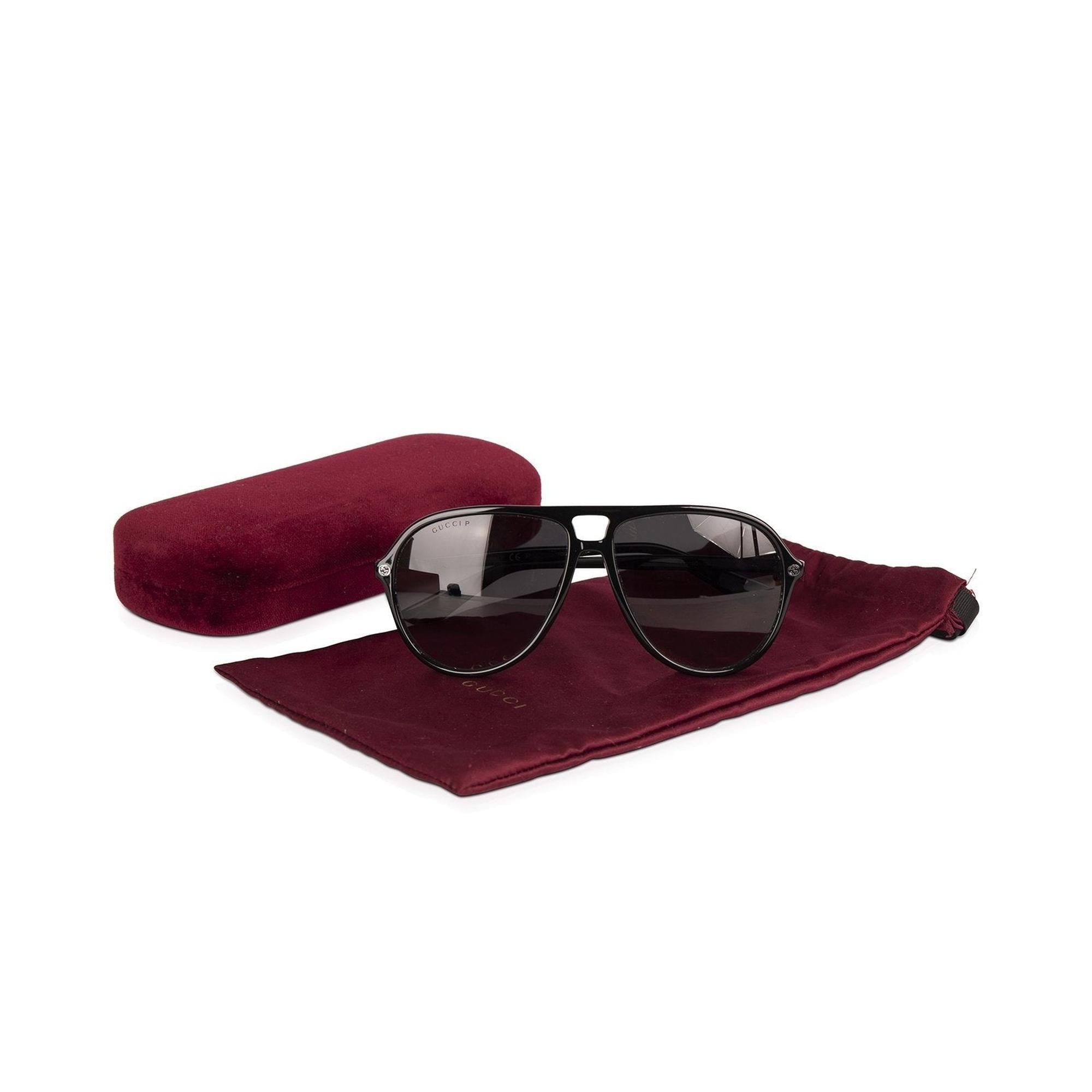 Gucci Black Aviator Sunglasses w/ Case