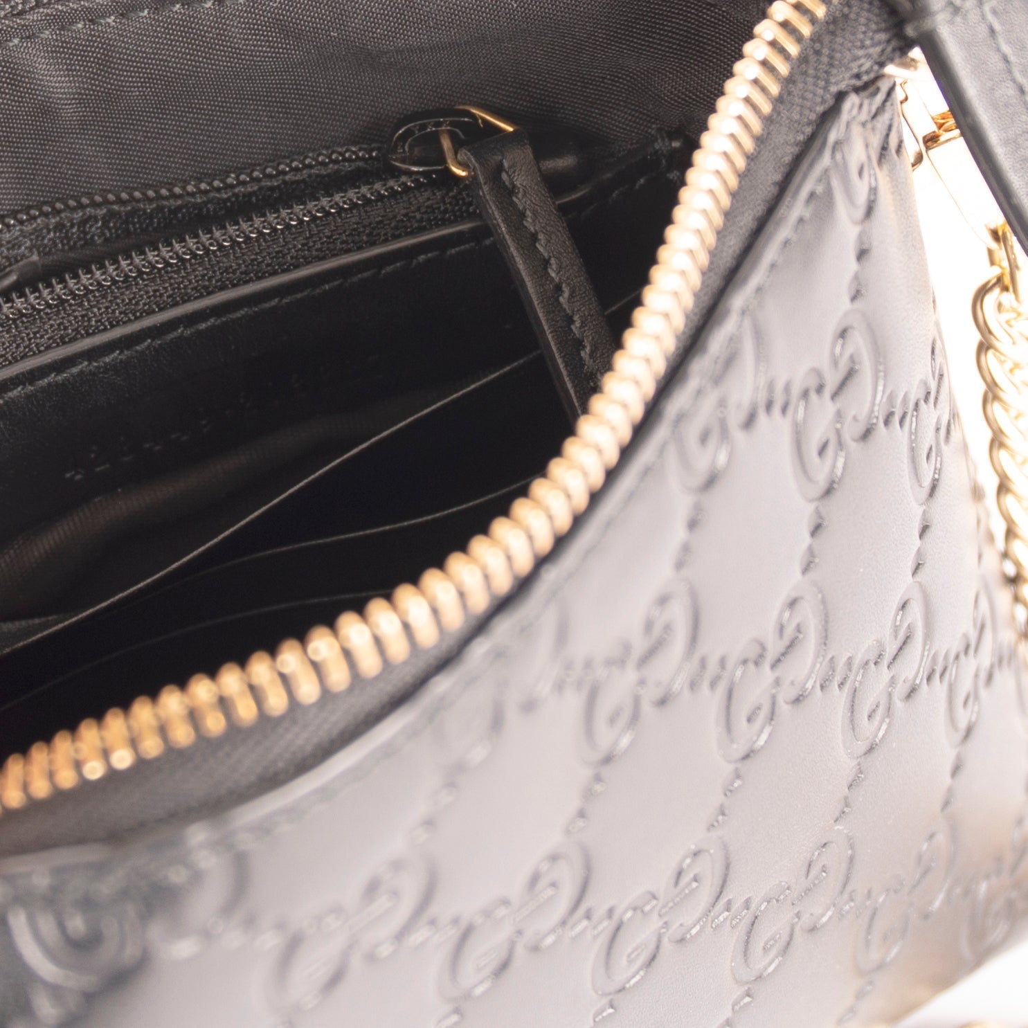 Gucci Black GG Signature Chain Wallet w/ Box