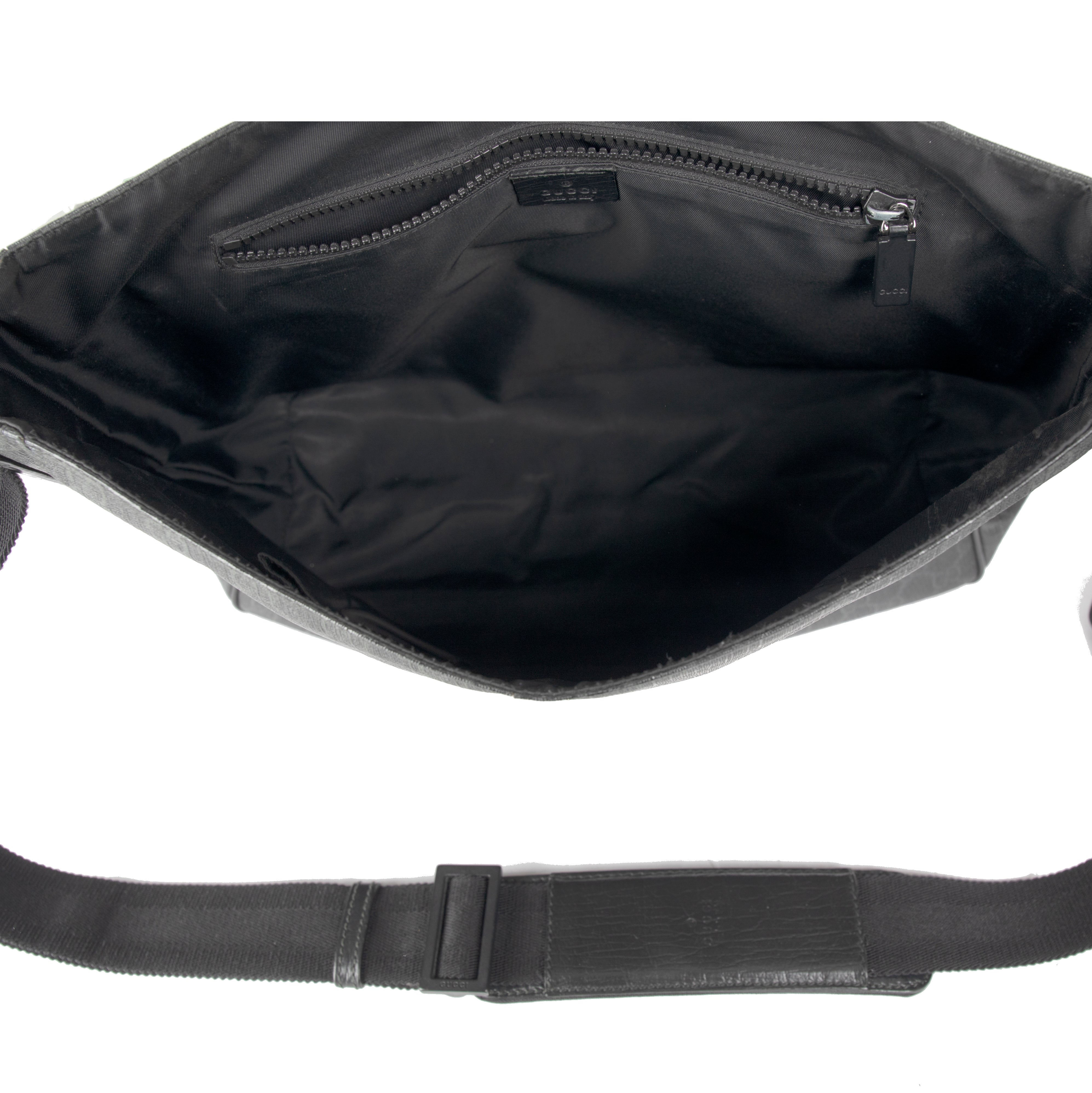 Gucci Black GG Supreme Messenger Bag