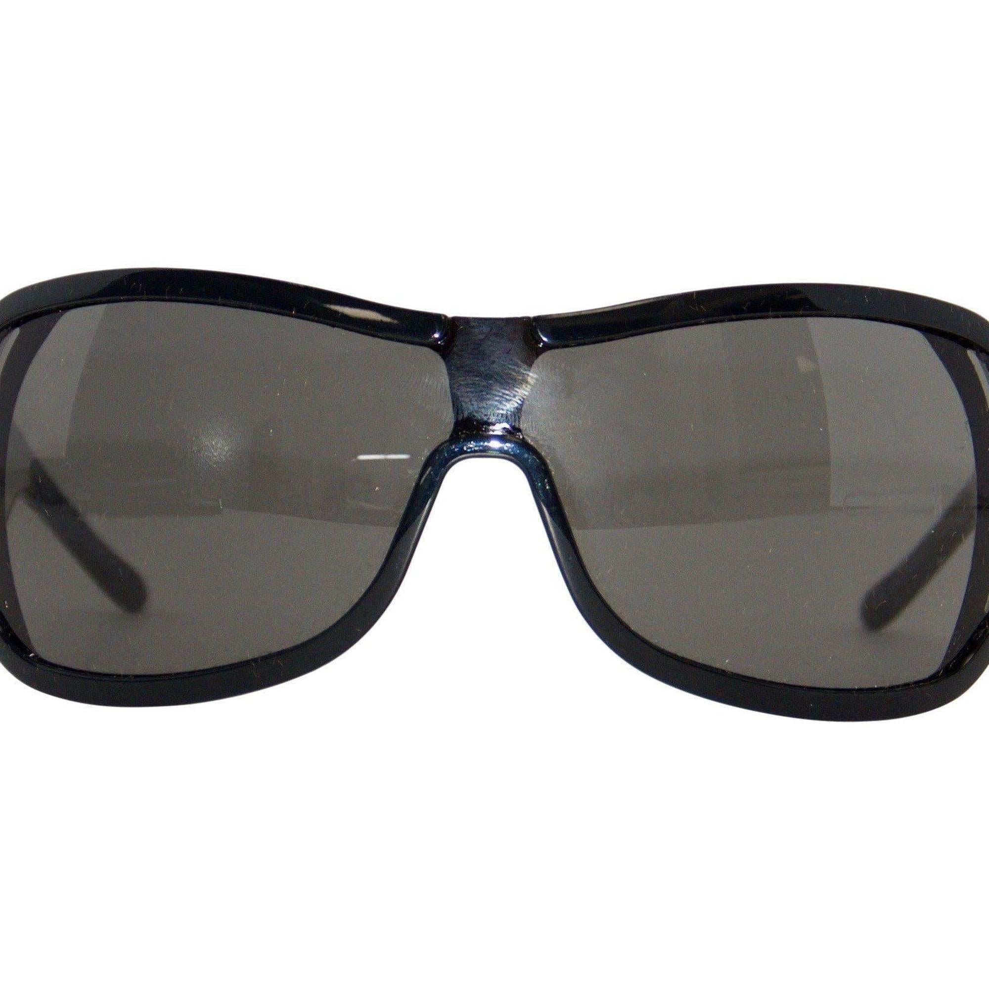 Gucci Black Sunglasses with Bamboo Horsebit Detail