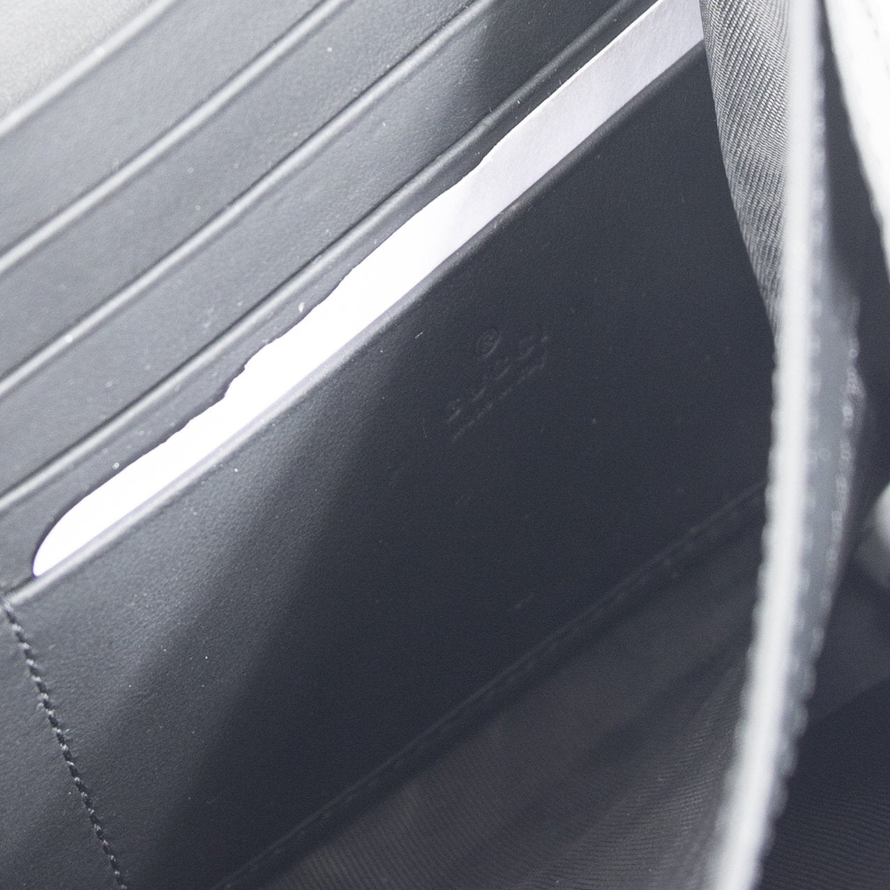 Gucci Dionysus GG Supreme Wallet on Chain