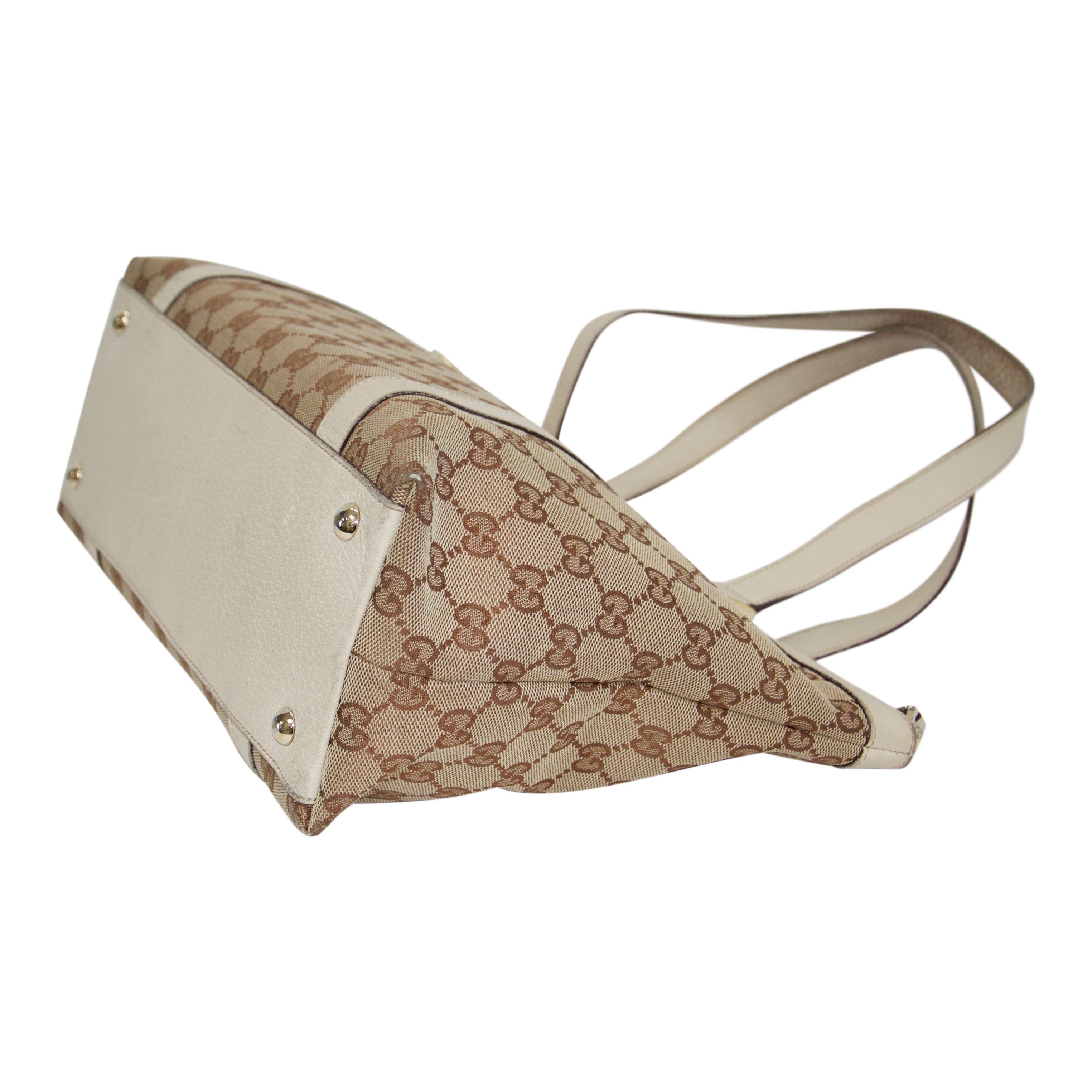 Gucci GG Canvas Medium Abbey Tote