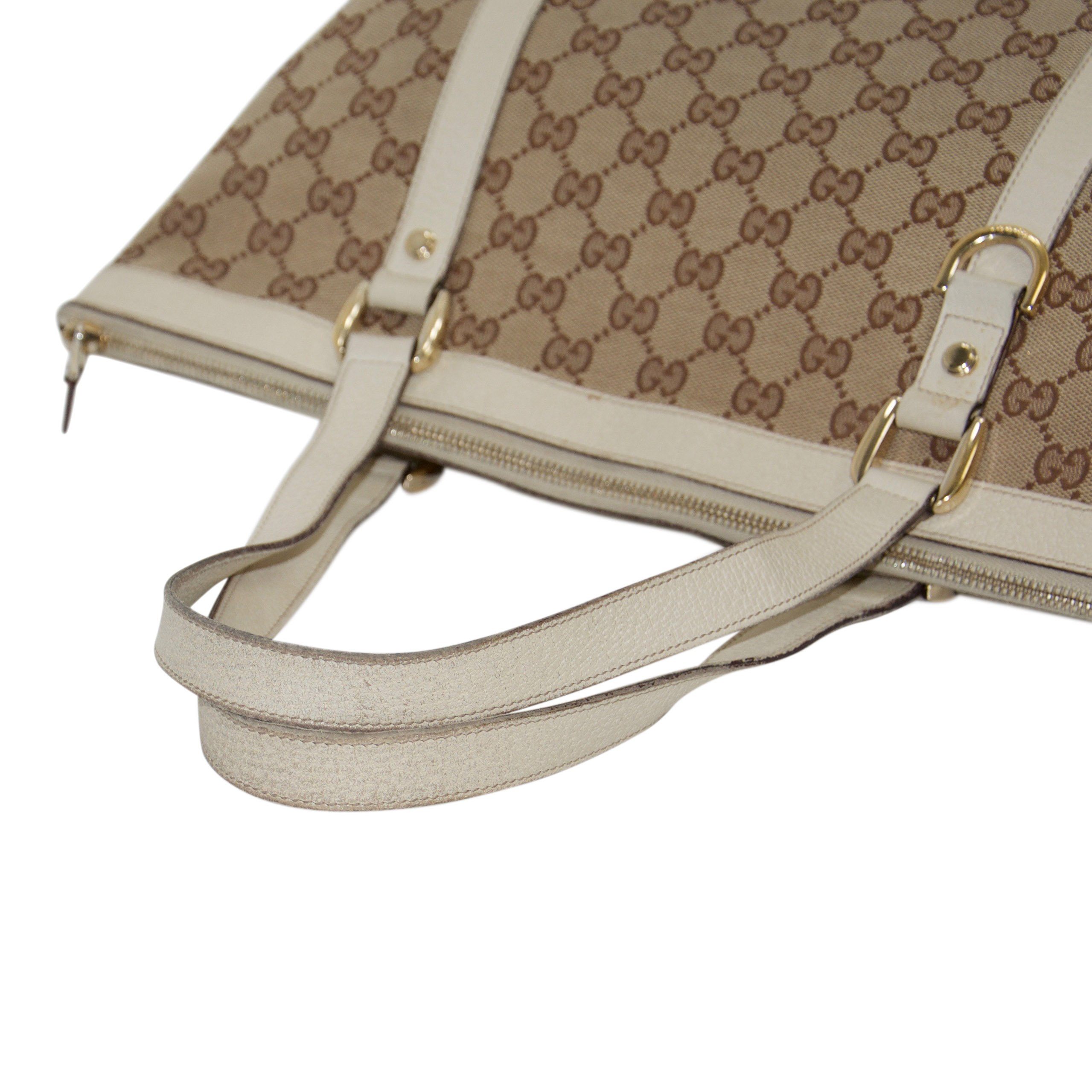 Gucci GG Canvas Medium Abbey Tote