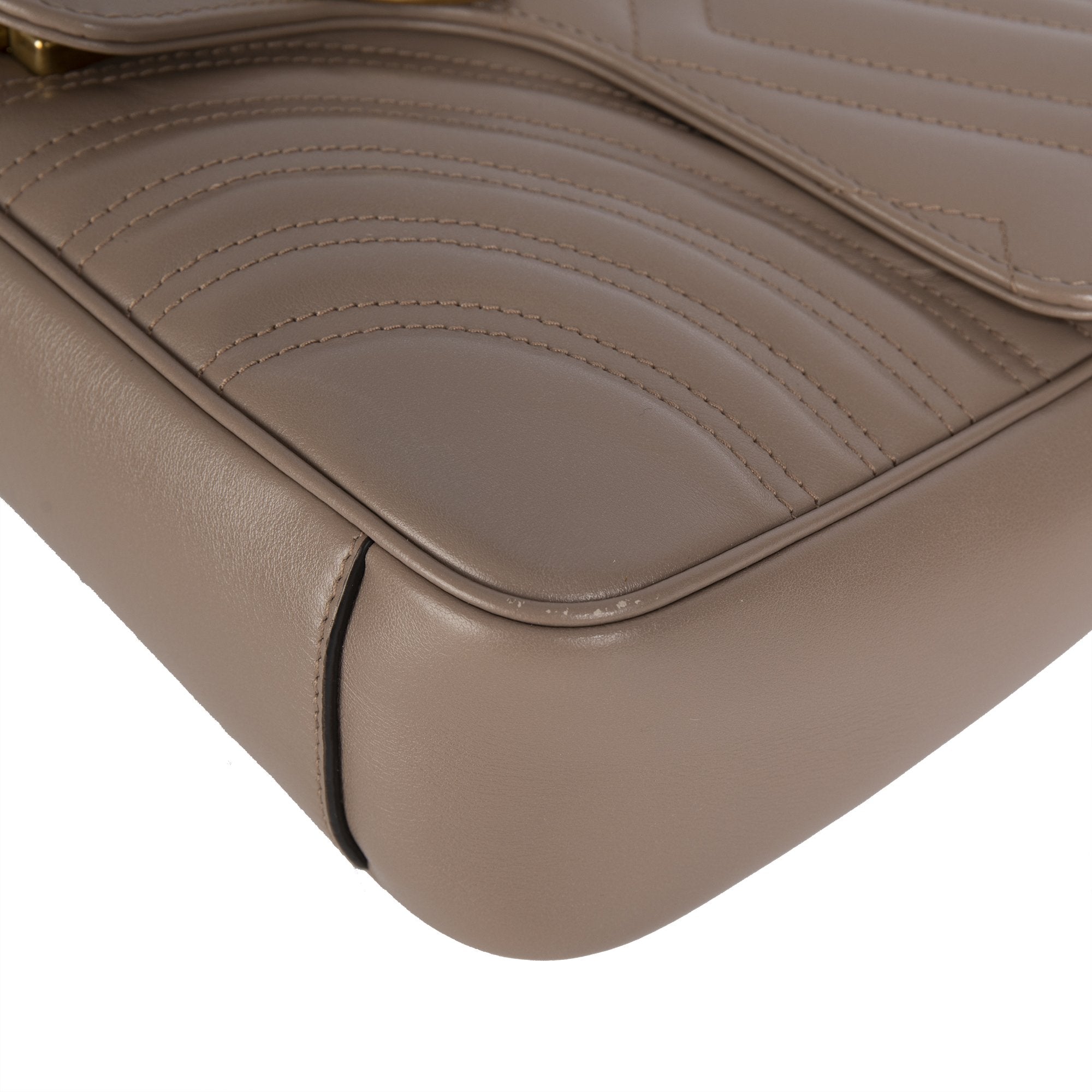 Gucci GG Marmont Matelasse Medium Shoulder Bag w/ Box