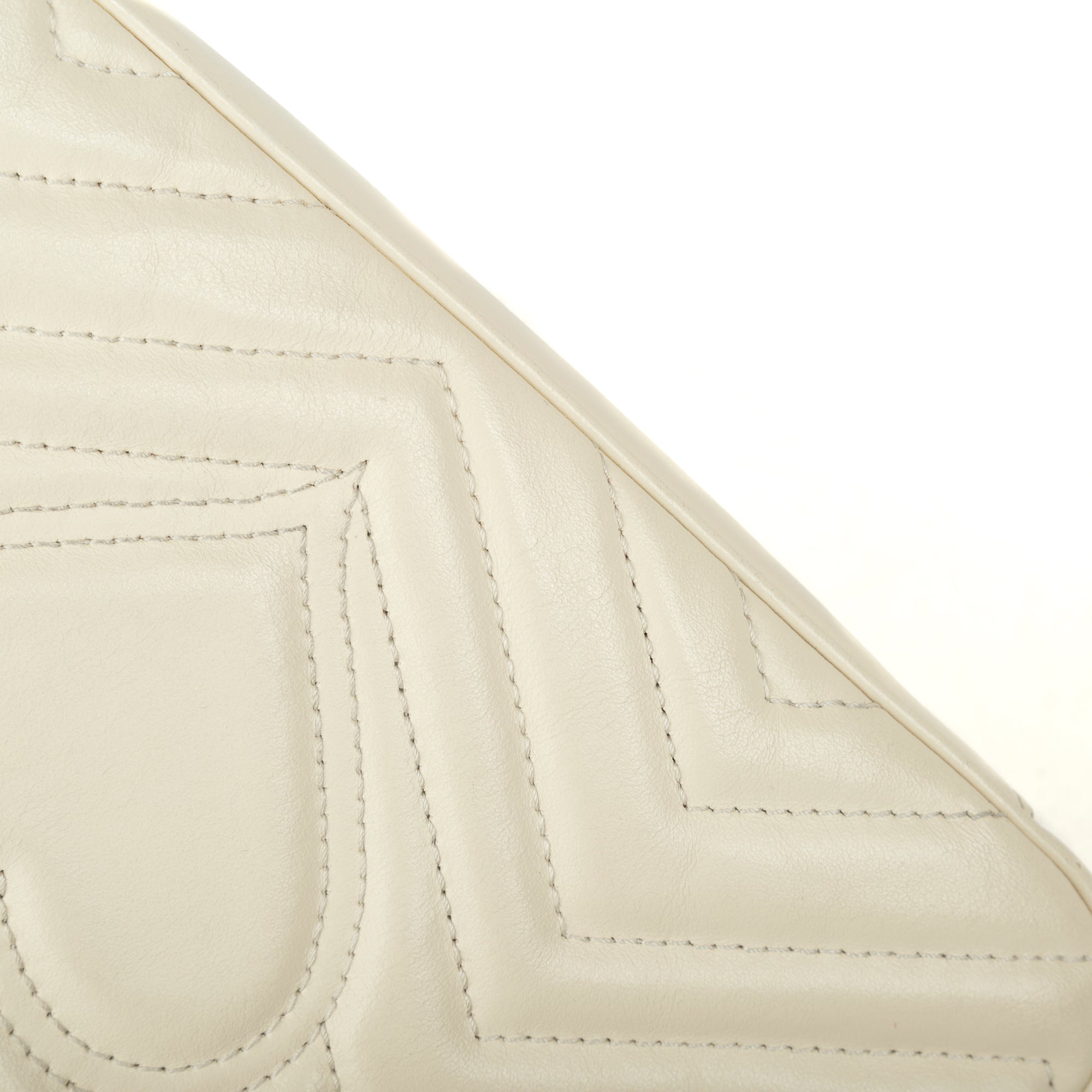 Gucci GG Marmont Matelasse Small Shoulder Bag