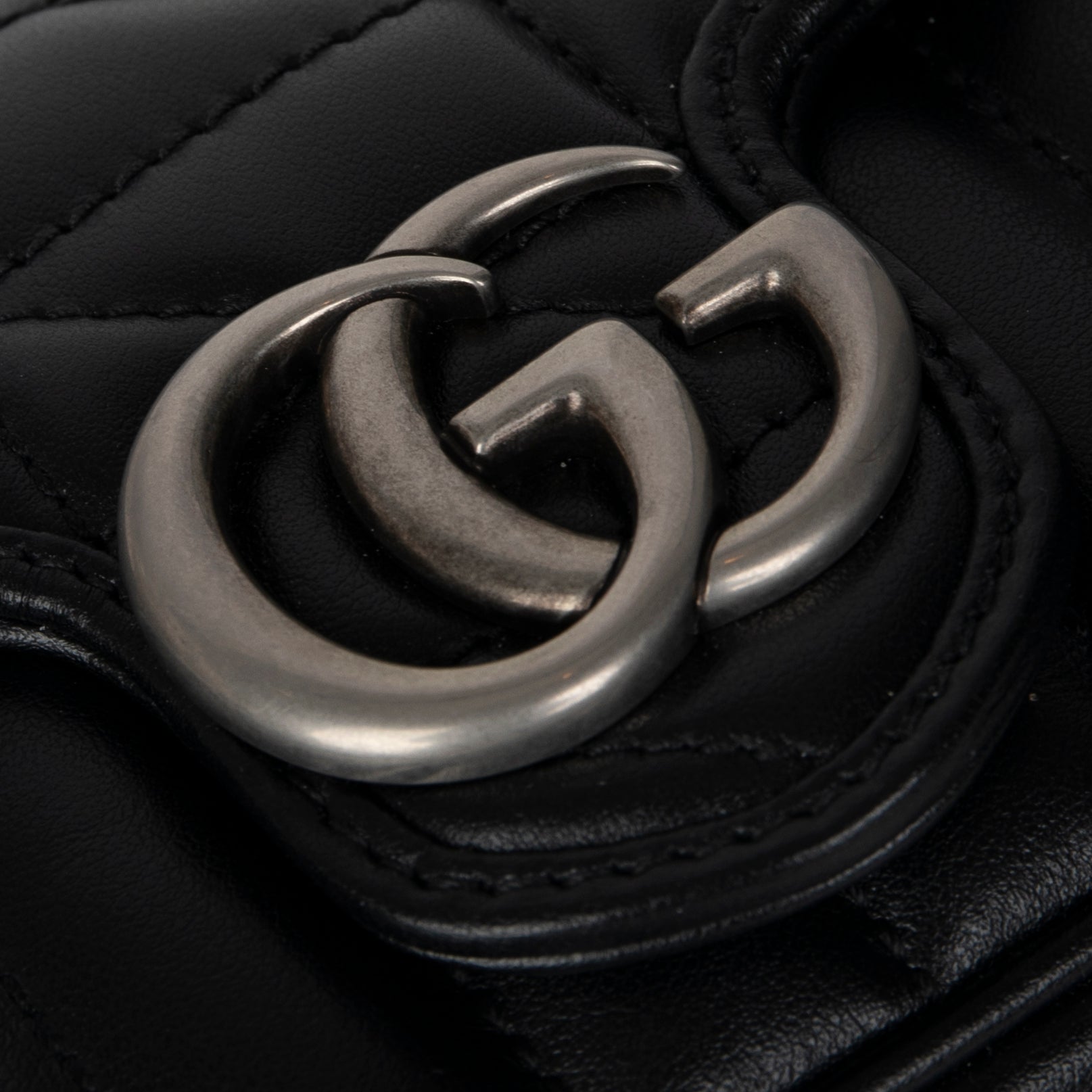 Gucci GG Marmont Matelasse Super Mini Bag